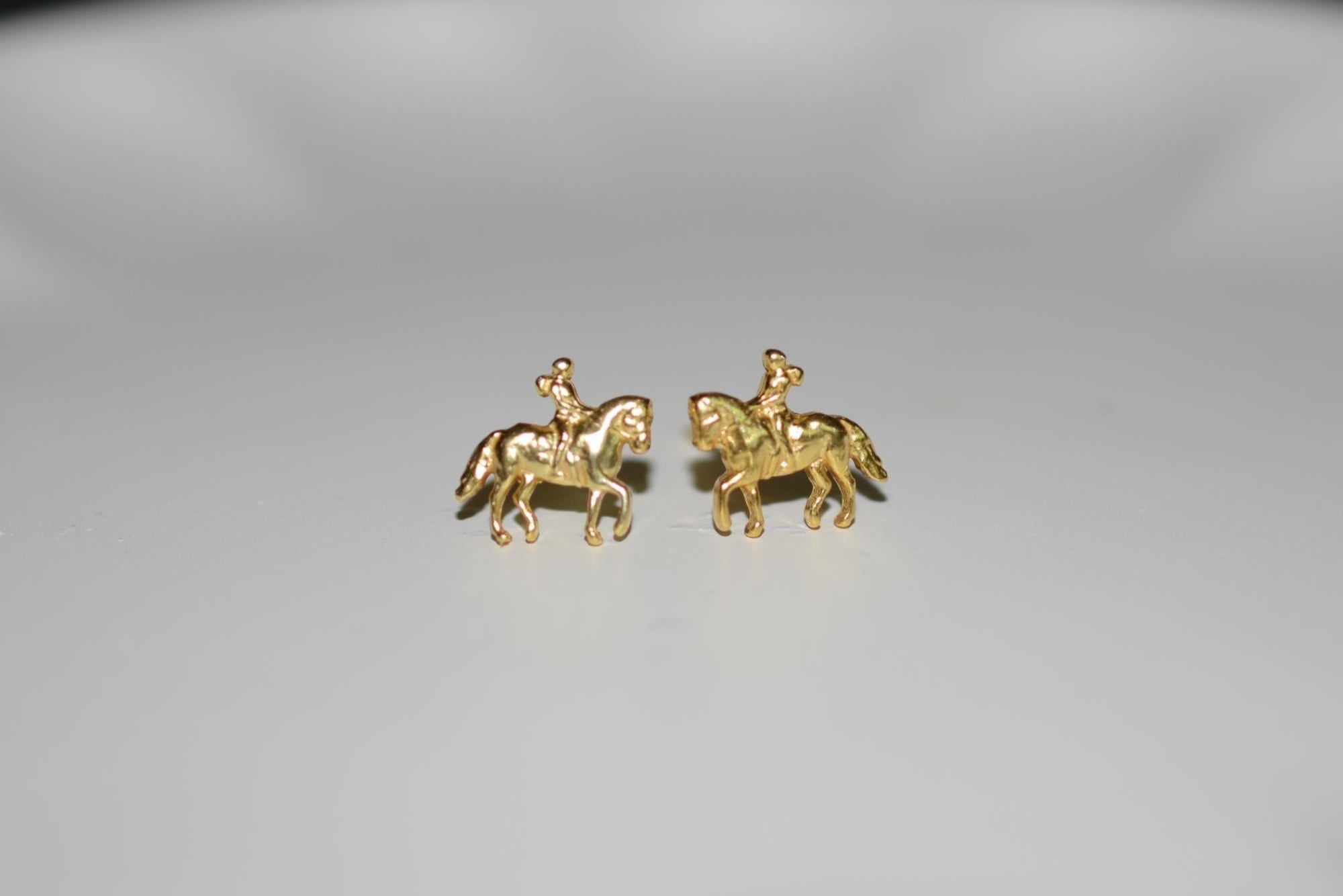 Minimalist Gold Earrings for Women, Equestrian Jewelry, 925 Sterling Silver Sports Gift for Rider, Trainer, or Horse Lover, Stud Earrings