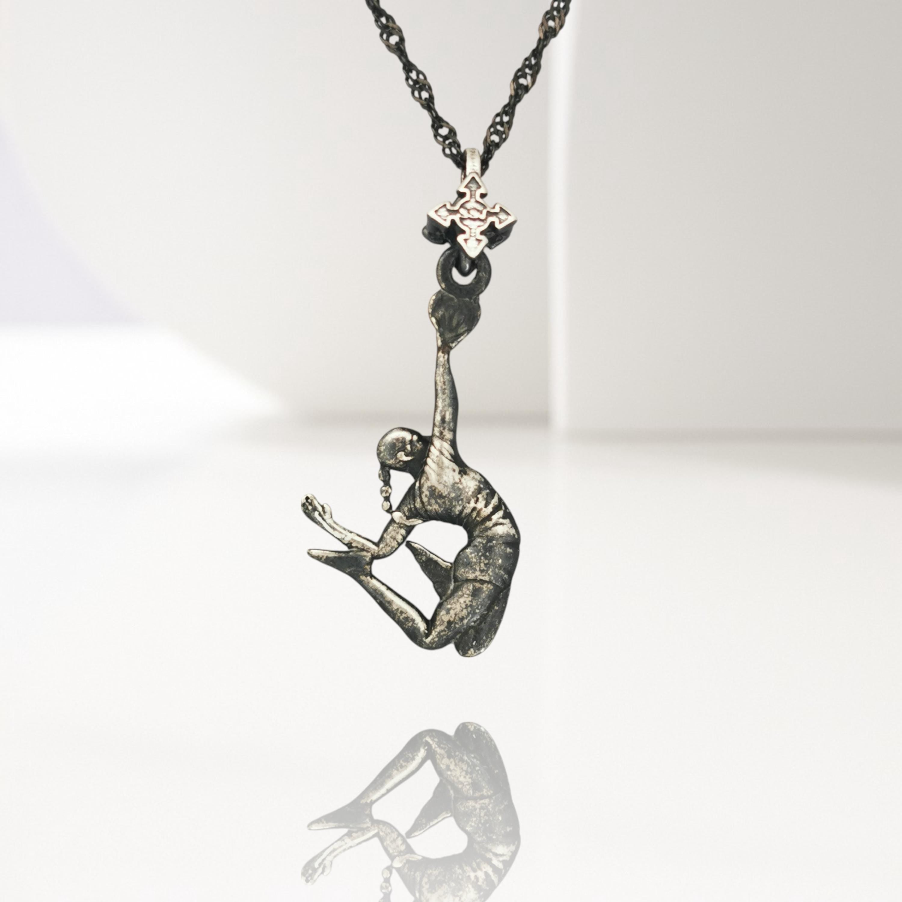 Volleyball Jewelry Pendant for Women – Vintage Style 925 Silver Gift – Sports Accessory for Girls and Players – Necklace