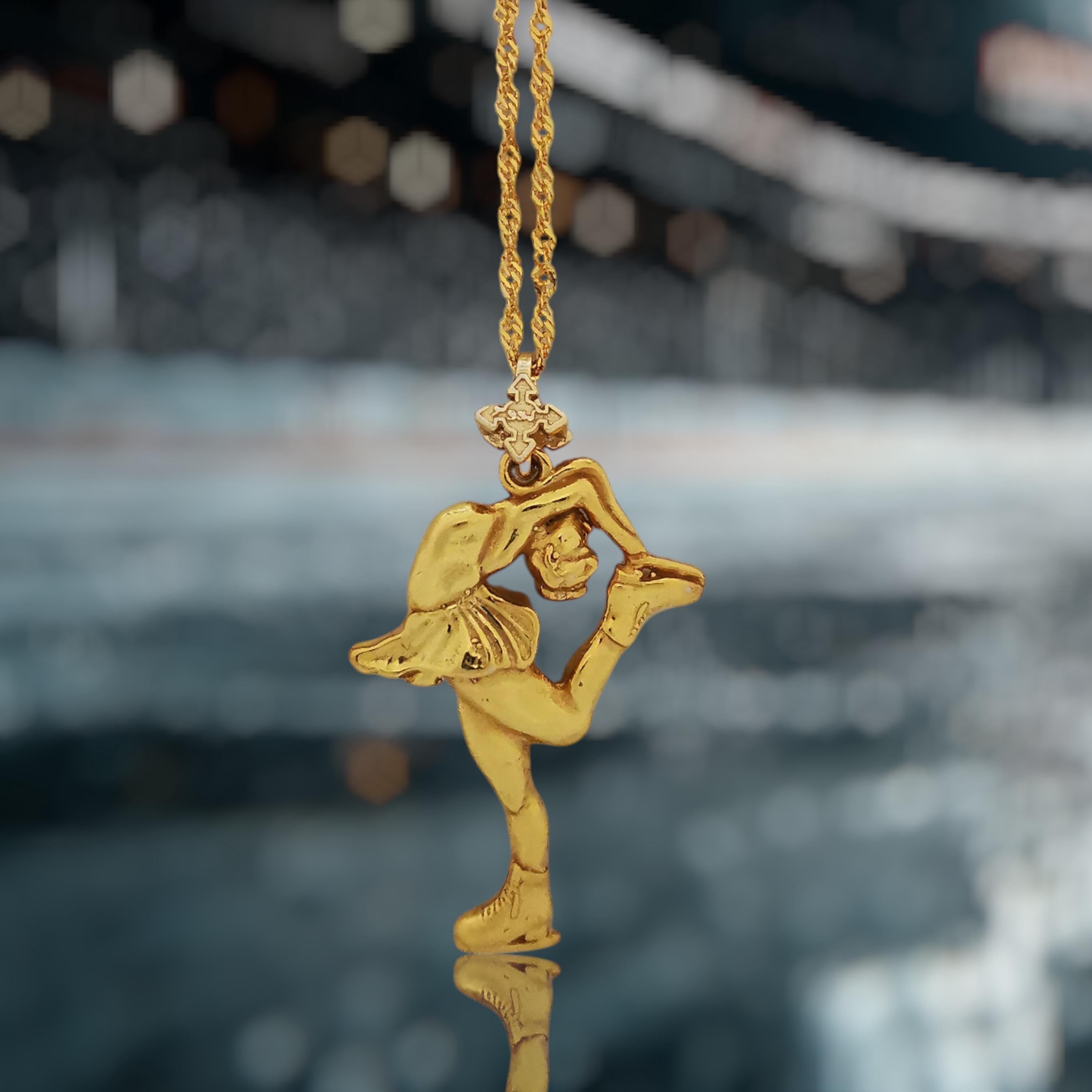 Figure Skating Jewelry Pendant for Women – Gold-Plated 925 Silver Gift – Luxurious Sports Charm for Skaters and Fans – Necklace
