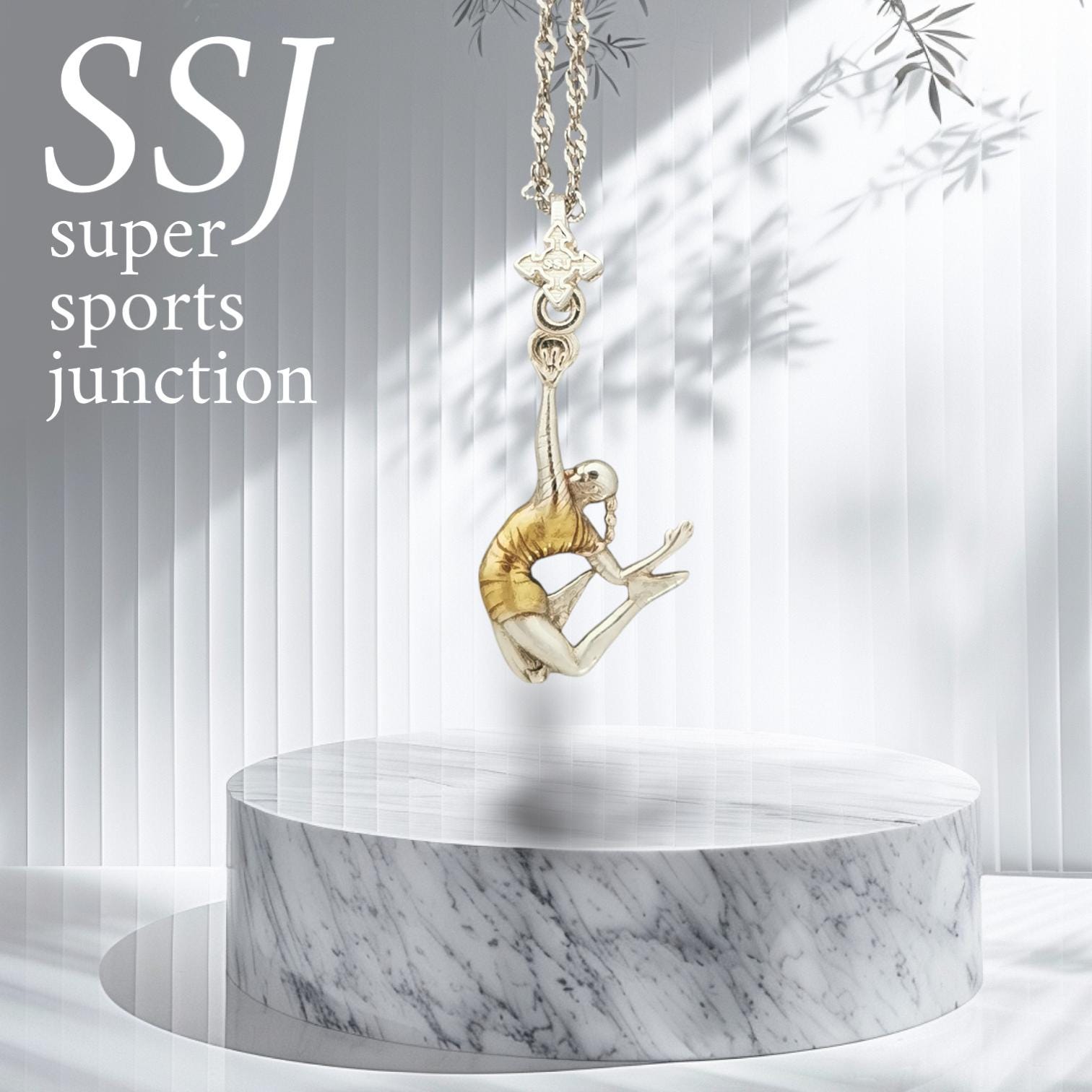 Volleyball Jewelry Pendant for Women – Silver with Gold Detail 925 Gift – Elegant Sports Accessory for Girls and Players – Necklace