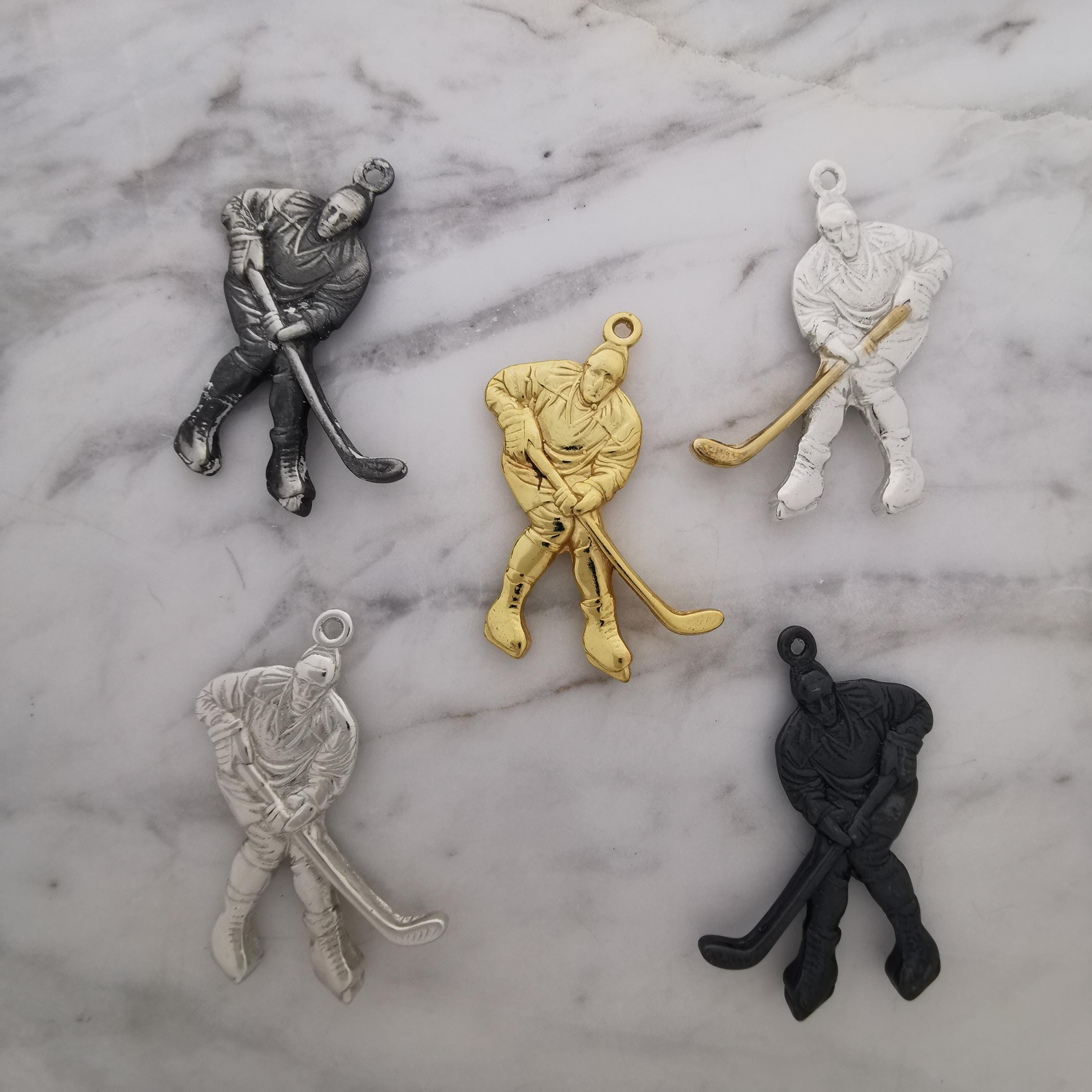 Ice Hockey Jewelry Pendant for Men – Oxidized Black 925 Silver Gift – Handcrafted Sport Charm for Players – Necklace