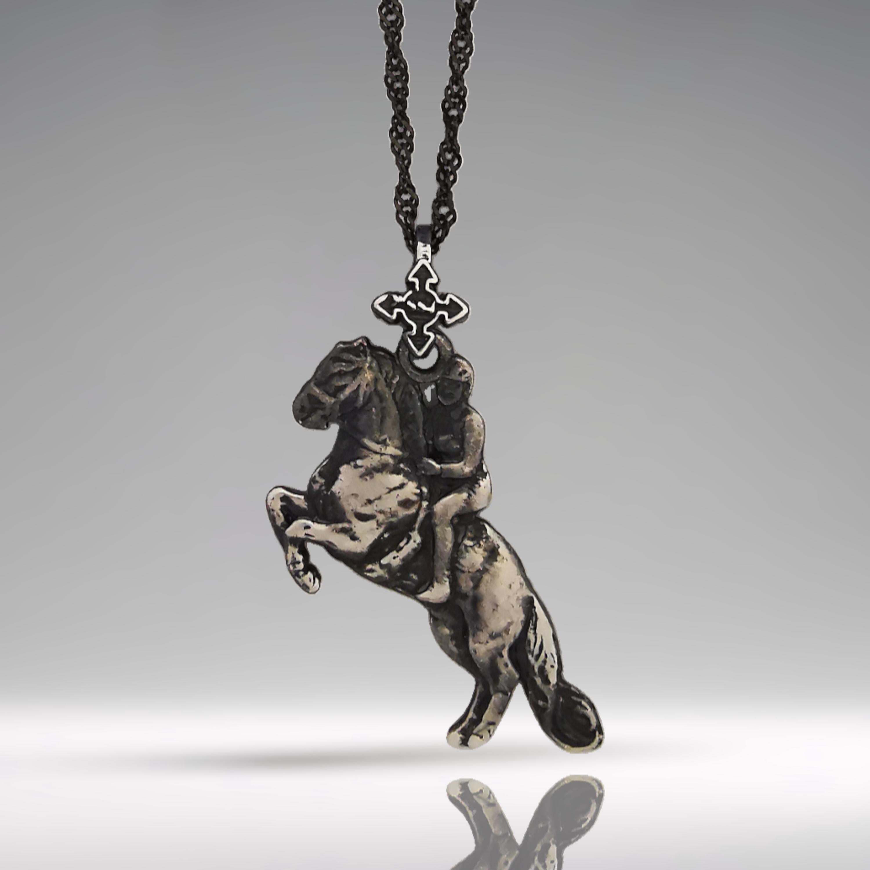 Vintage-style 925 sterling silver equestrian pendant – handcrafted in the EU, a refined gift for anyone who appreciates horsemanship, timeless tradition, and meaningful design.
Crafted with an antique-inspired patina, this pendant features a rearing horse and rider in dynamic motion. Rugged yet elegant, it’s a tribute to classical riding and the enduring spirit of those who live for the saddle.