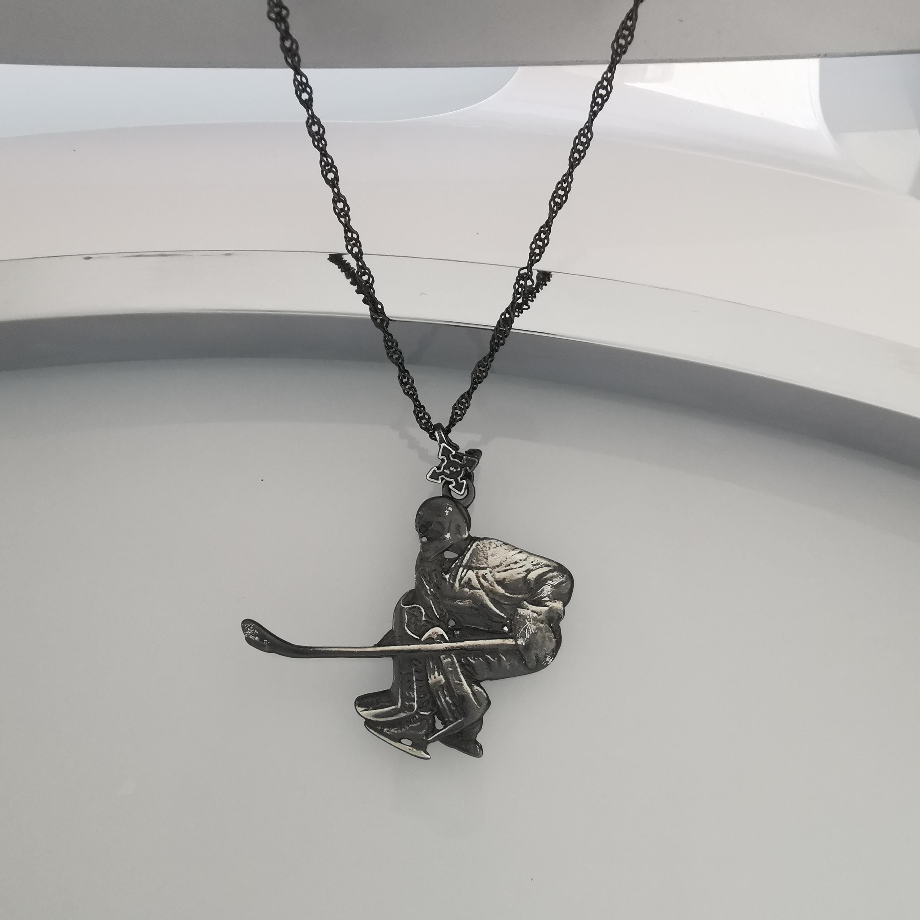 Ice Hockey Jewelry Pendant for Men – Vintage Style 925 Silver Gift – Goalie Charm for Players and Fans – Sports Necklace
