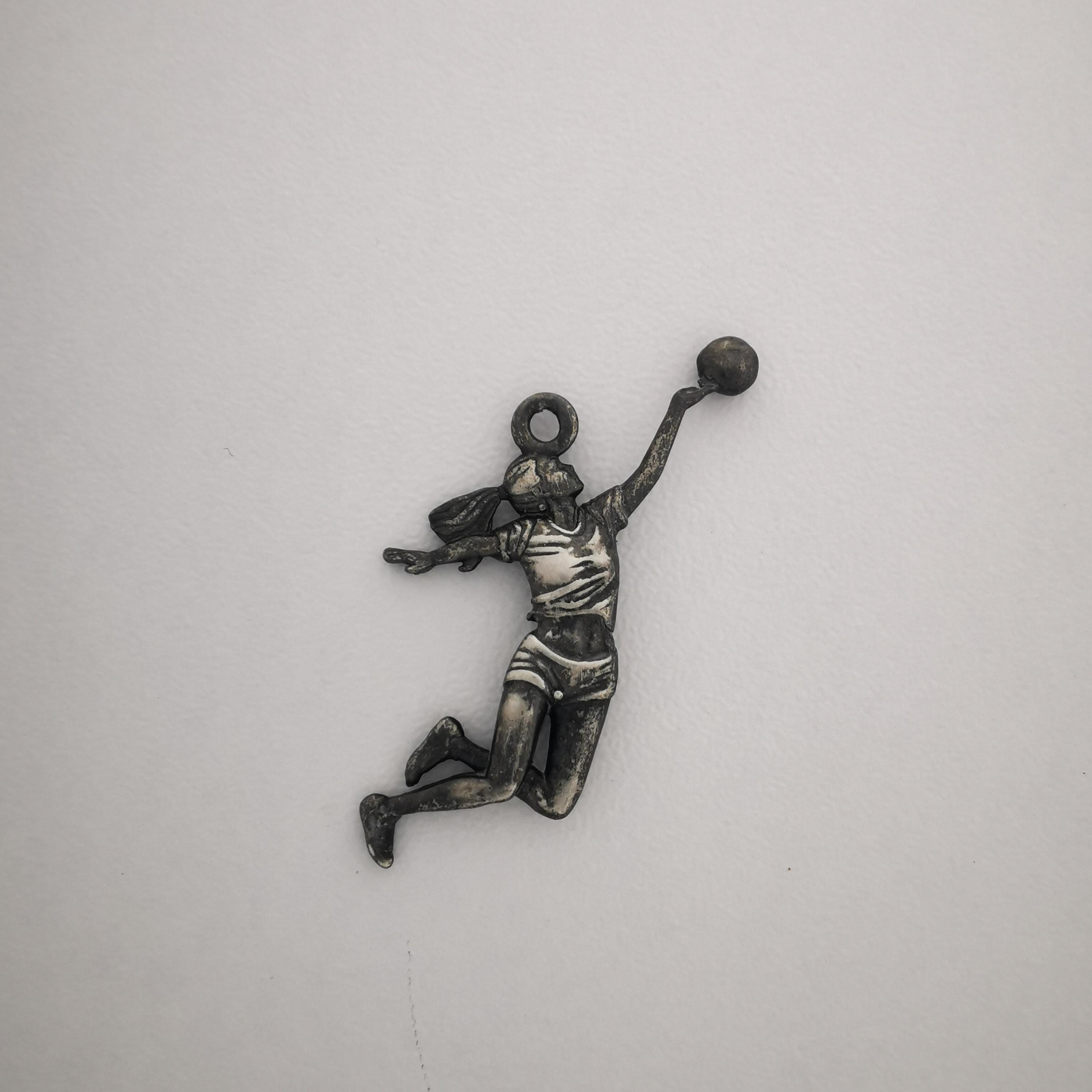 Volleyball Jewelry Pendant for Women – Vintage Style 925 Silver Gift – Handcrafted Sports Accessory for Players and Fans – Necklace