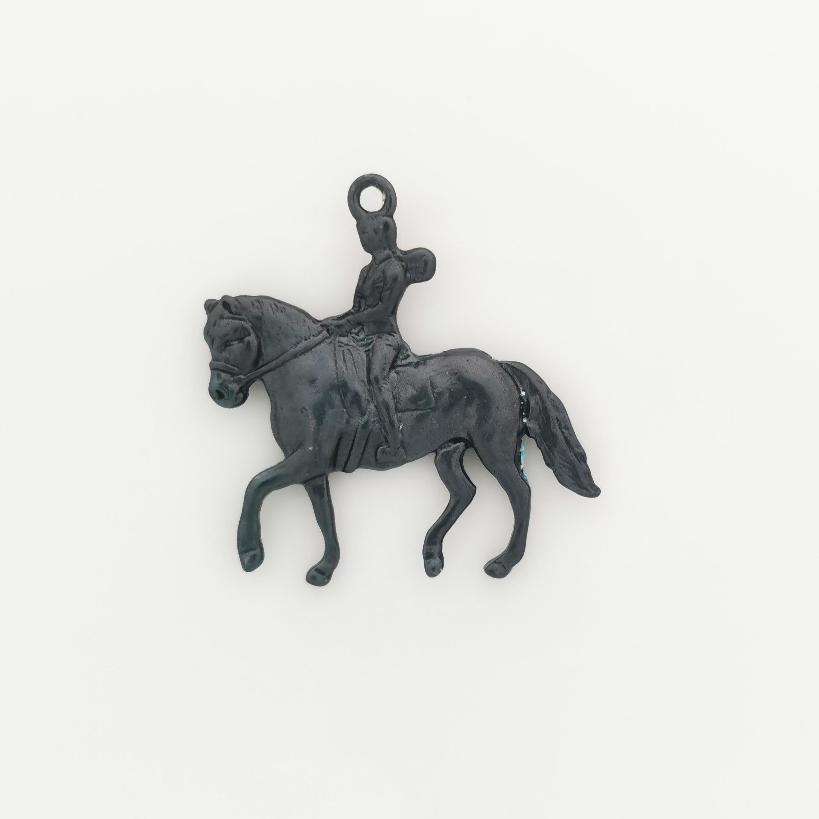 Horse Jewelry Pendant for Women – Oxidized Black 925 Silver Gift – Equestrian Sports Accessory for Riders – Necklace