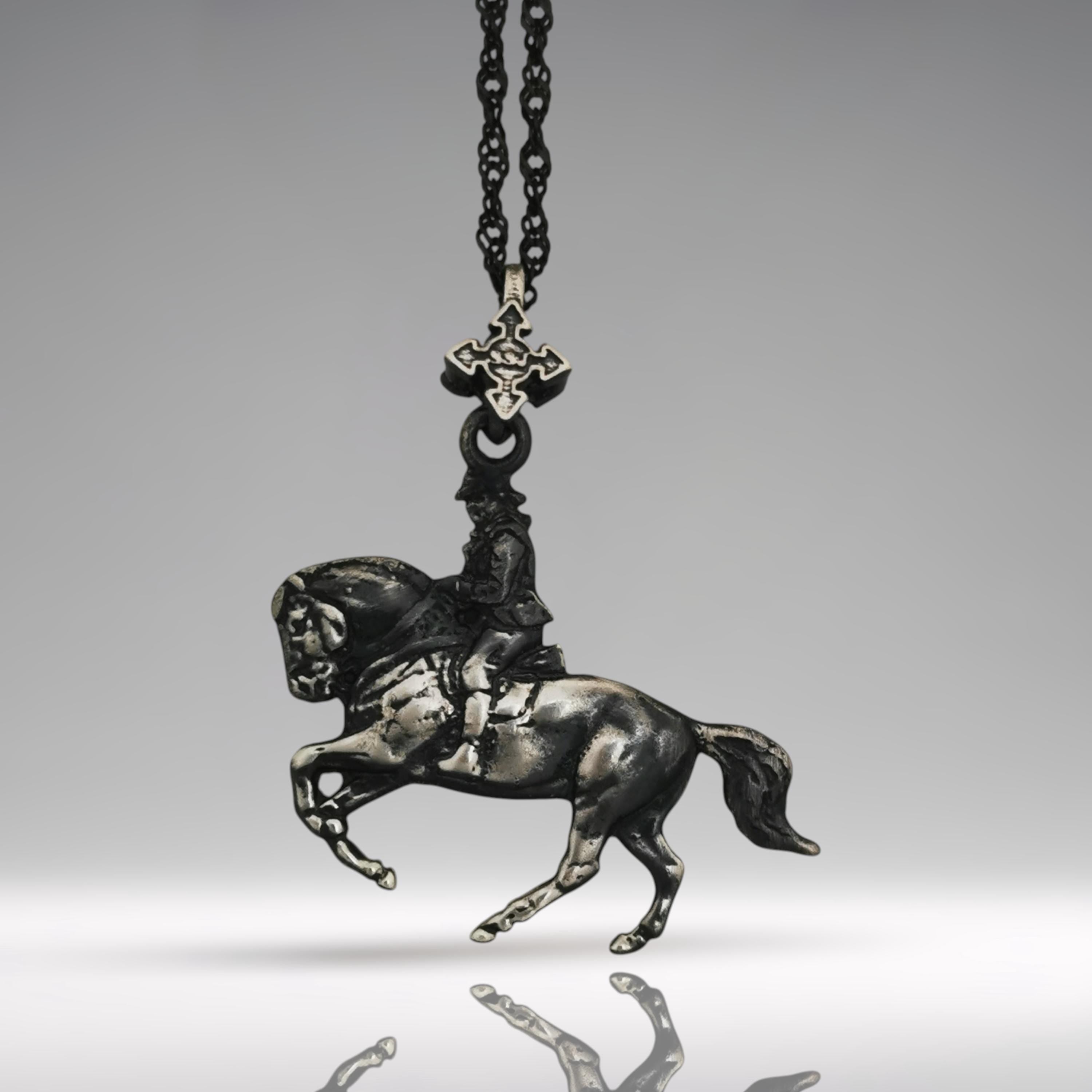 Dressage Jewelry Pendant for Men – Vintage Style 925 Silver Gift – Antiqued Equestrian Accessory for Riders and Horse Sport Fans – Necklace