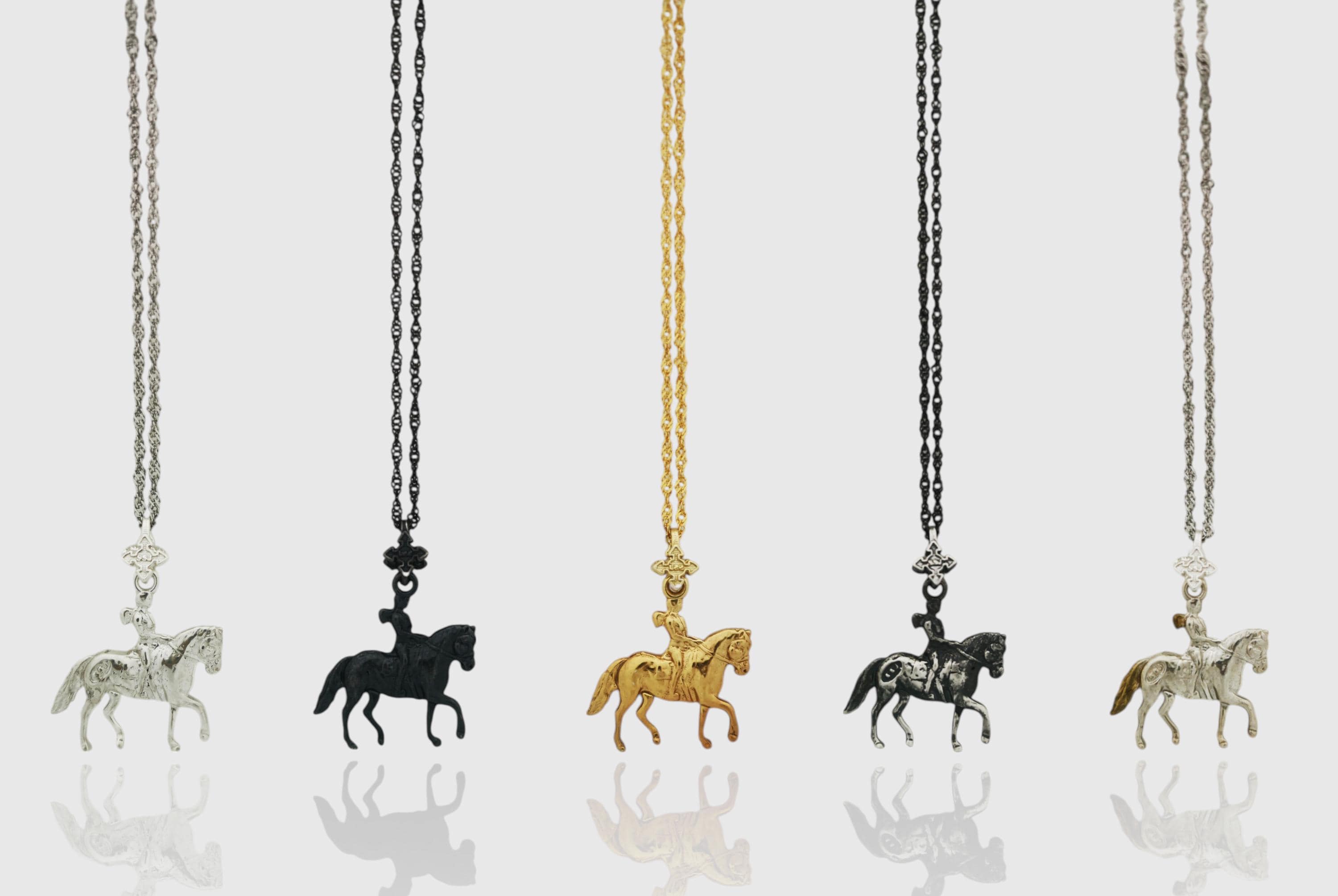 Horse Jewelry Pendant for Women – Classic 925 Silver Gift – Equestrian Sports Accessory for Riders and Horse Lovers – Necklace