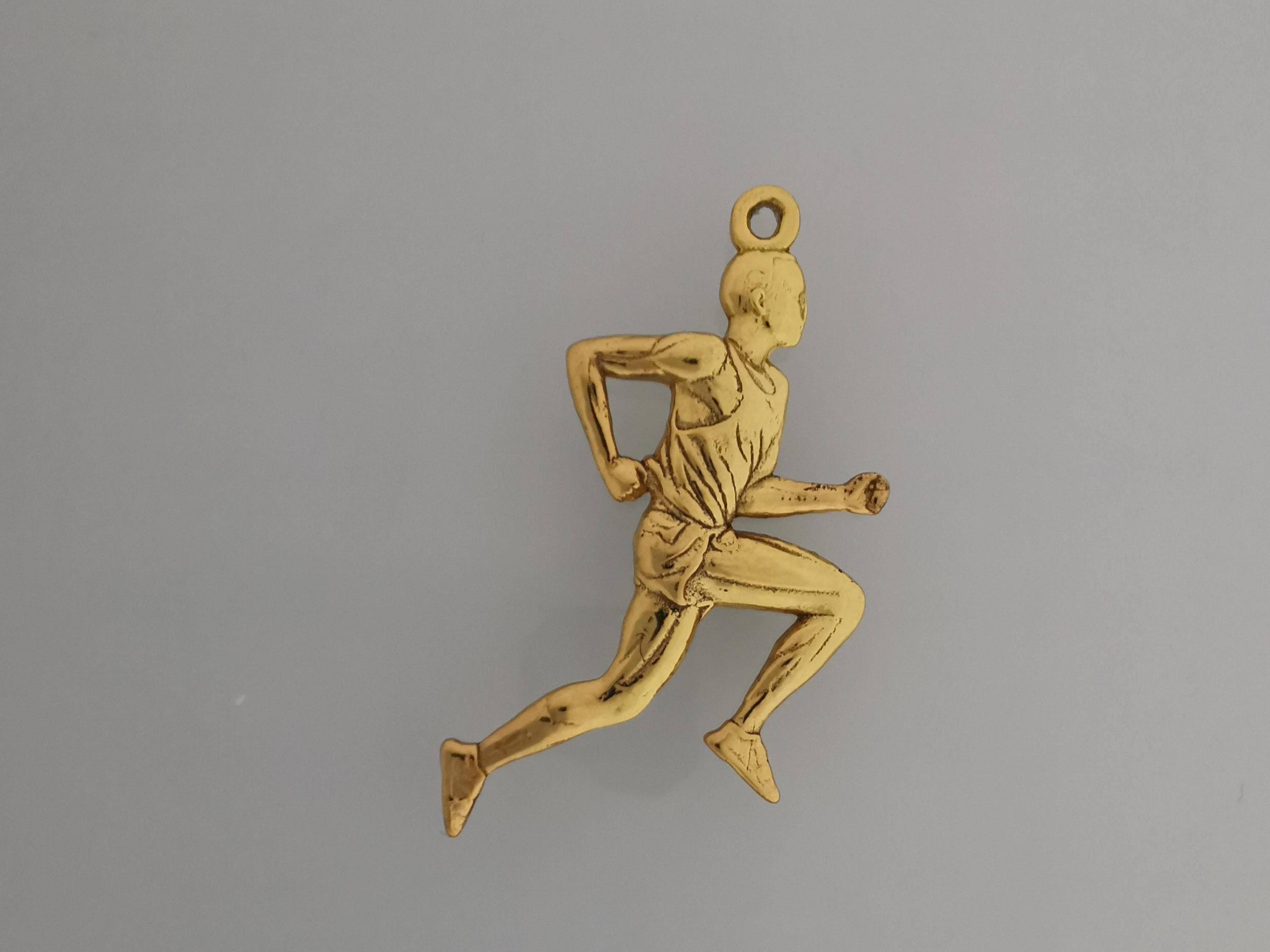 Running Jewelry Pendant for Men – Gold-Plated 925 Silver Gift – Handcrafted Charm for Joggers & Track Athletes – Sports Necklace