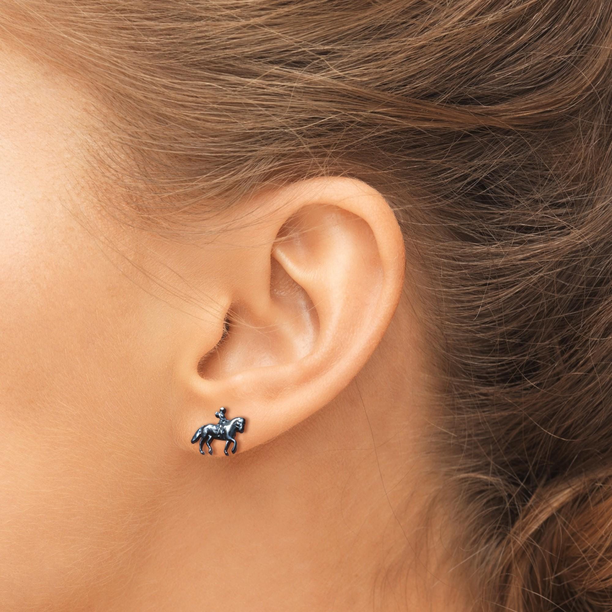 Equestrian Stud Earrings – Patinated 925 Silver Jewelry for Women, Vintage Style Gift for Rider, Coach or Athlete – Small Sports Earrings