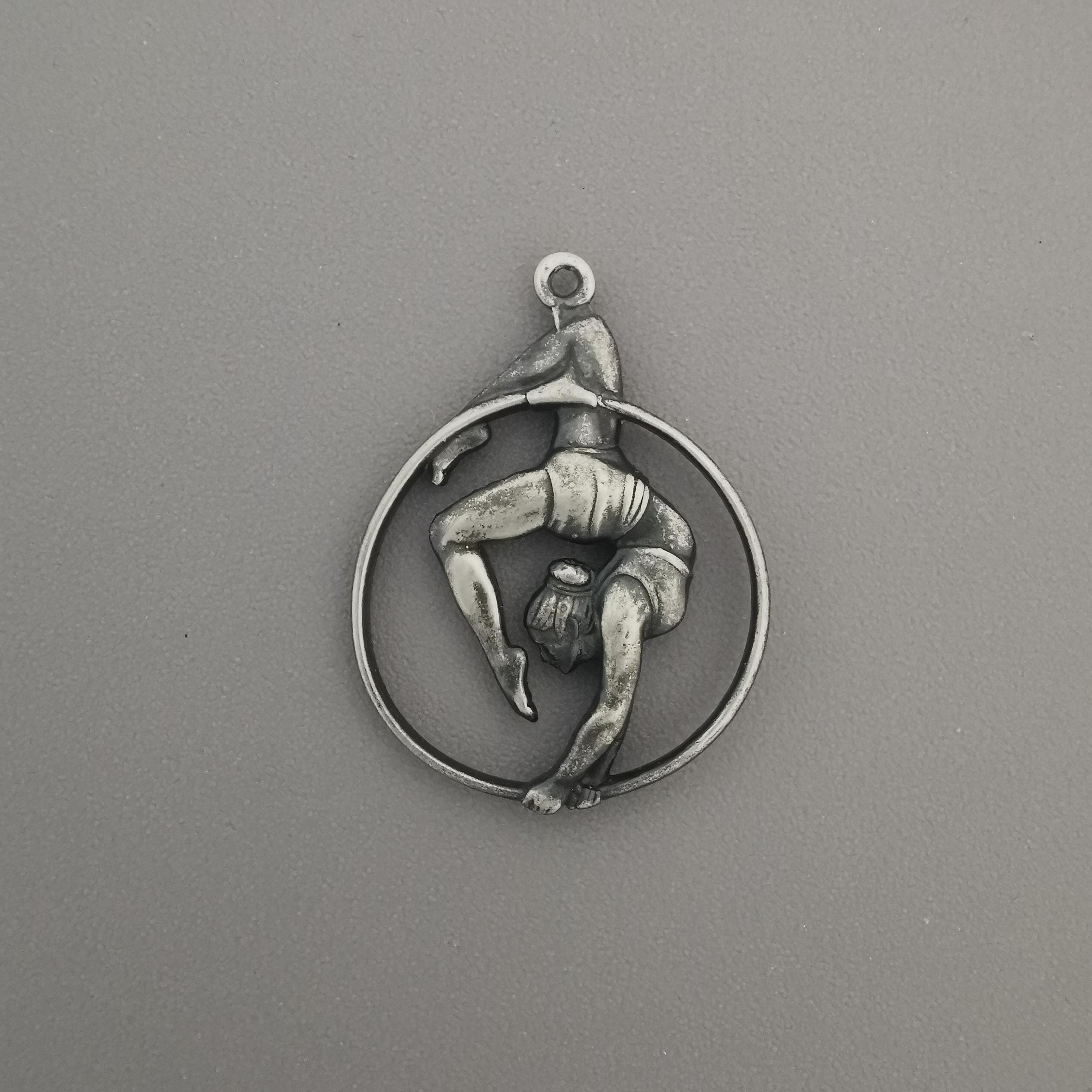 Aerial Hoop Jewelry – Vintage Style 925 Silver Pendant for Women – Antique-Inspired Necklace Gift for Dancers and Aerial Artists