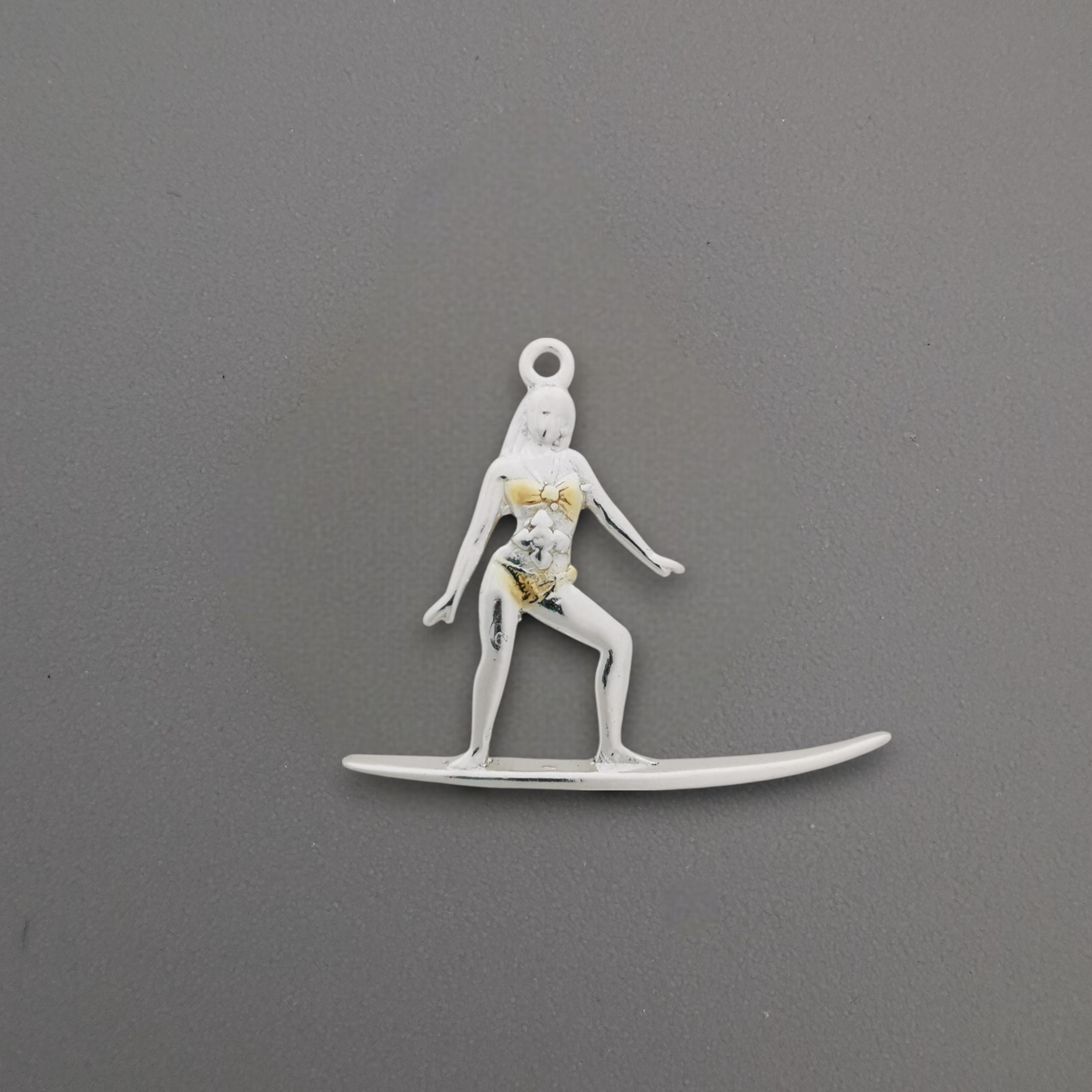 Surf Pendant for Women – 925 Silver with Gold Detail – Two-Tone Ocean Jewelry Gift for Surfer Girls – Handmade Beach Charm – Necklace