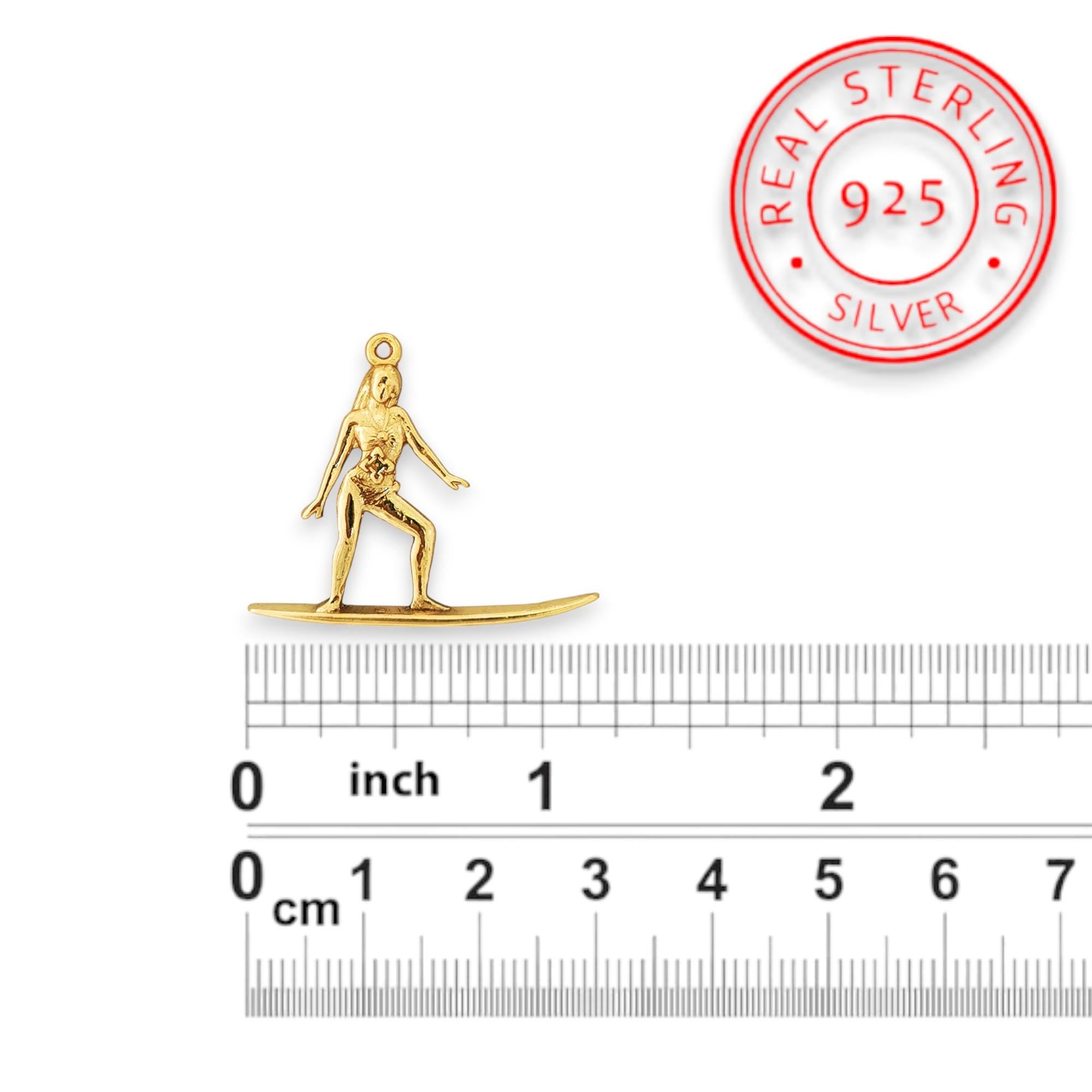 Surf Girl Pendant in Gold – 925 Silver Necklace for Women – Coastal Chic Jewelry Gift for Surfers and Beach Lovers