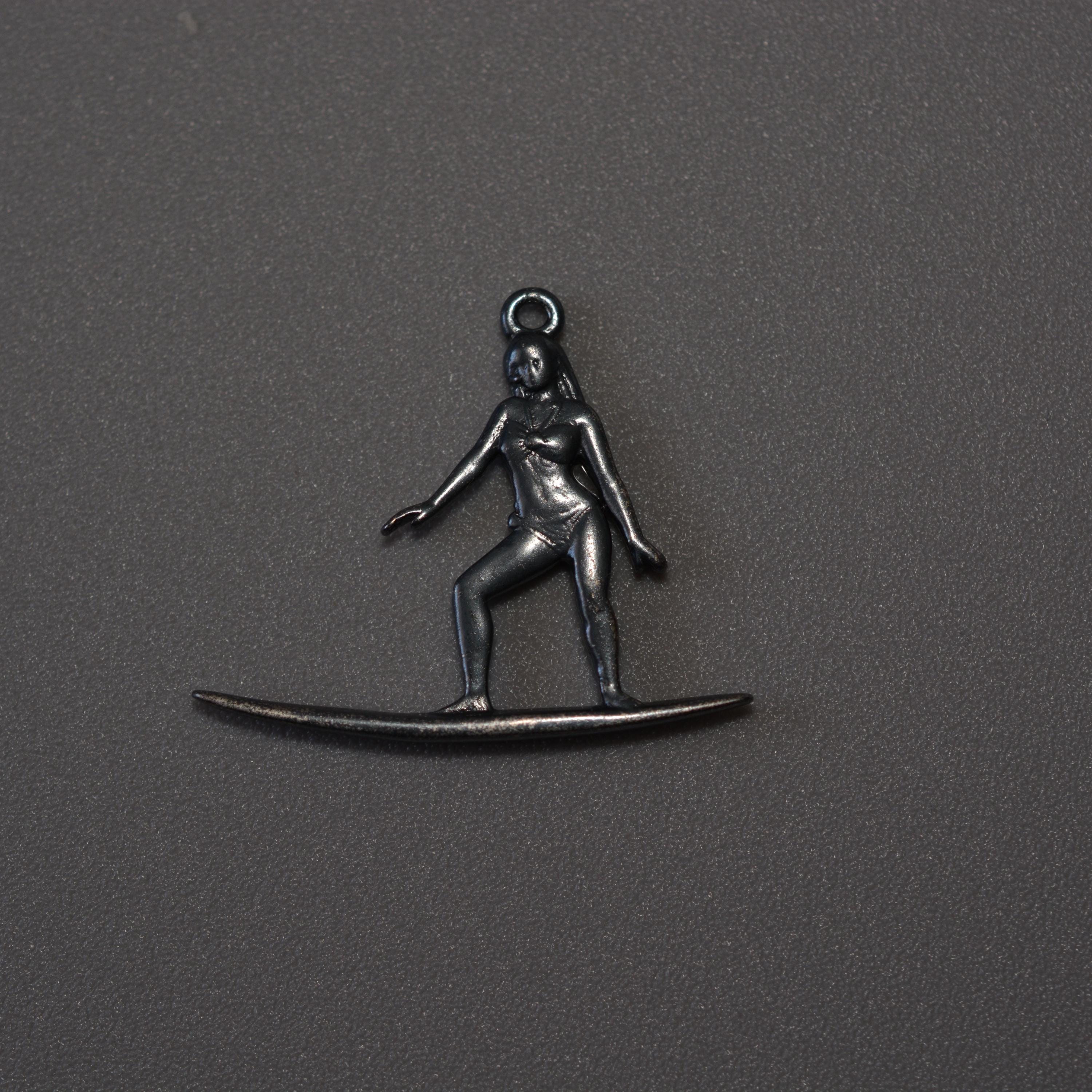 Surf Pendant for Women – Black Oxidized 925 Silver Jewelry Gift – Ocean-Inspired Charm for Surfers