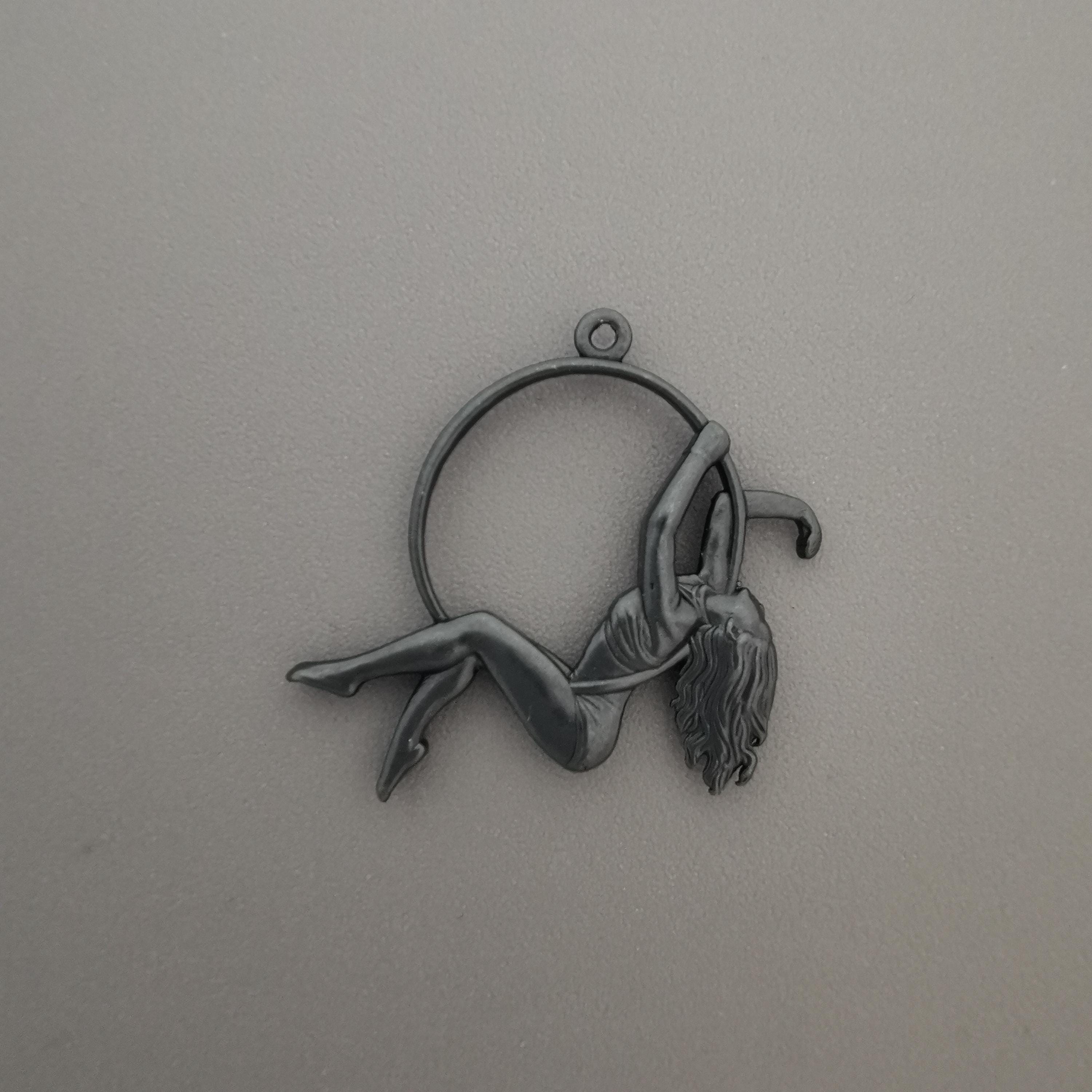 Aerial Hoop Jewelry Pendant for Women – Oxidized Black 925 Silver Gift – Artistic Sports Accessory for Aerialists and Dancers – Necklace