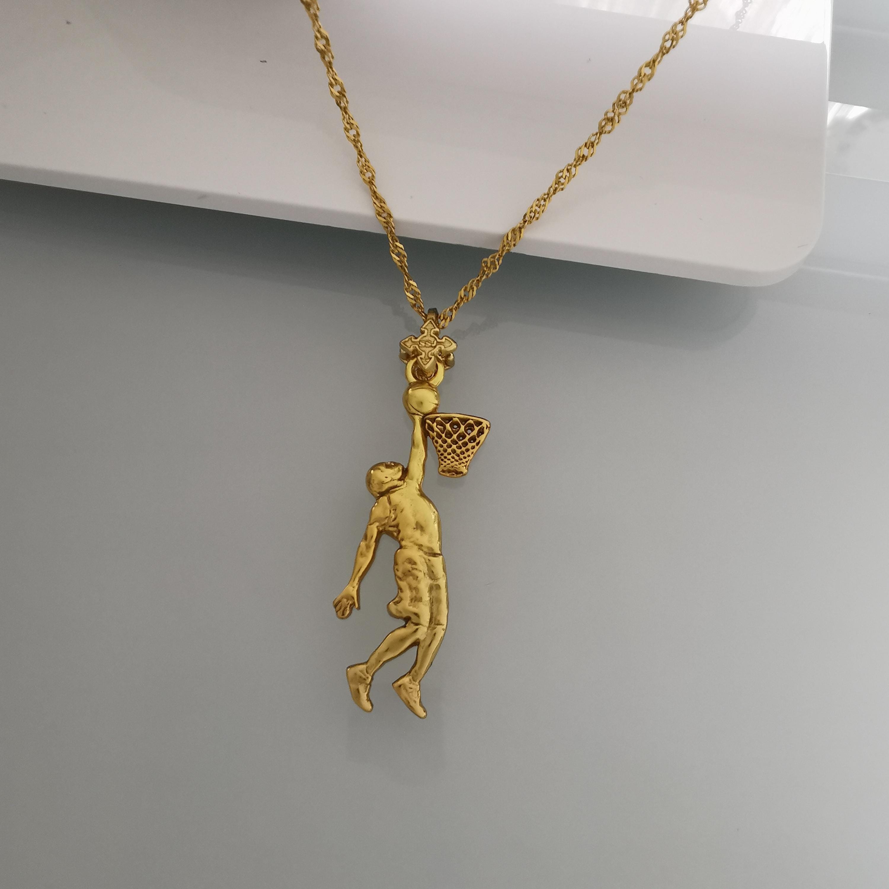 Basketball Dunk Pendant for Men – Gold-Plated 925 Silver Jewelry Gift for Players, Coaches & Fans – Sports Necklace