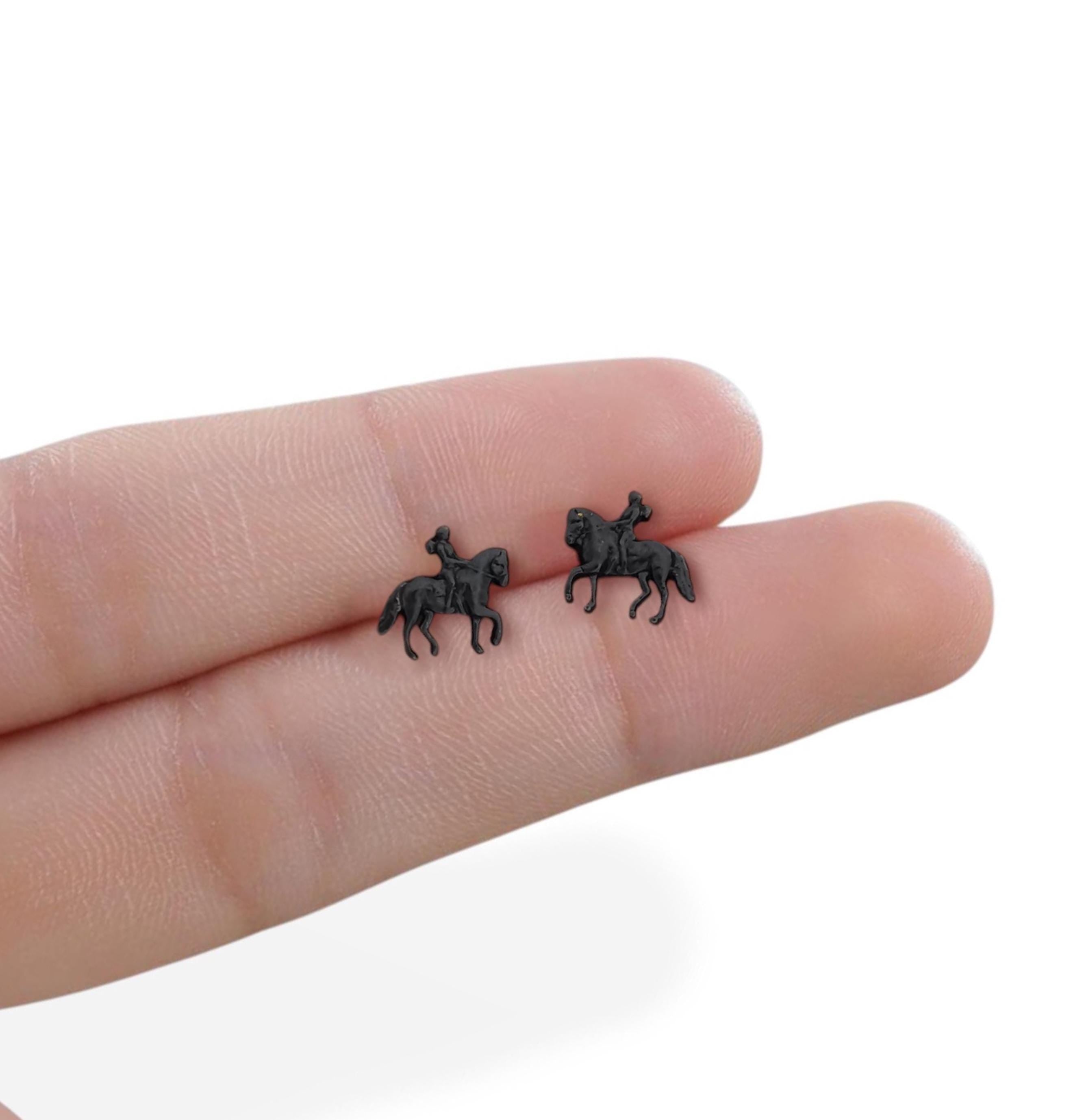 Equestrian Horse Stud Earrings – Black Oxidized 925 Silver Jewelry for Women, Gift for Rider, Trainer or Athlete Minimalist Sports Earrings