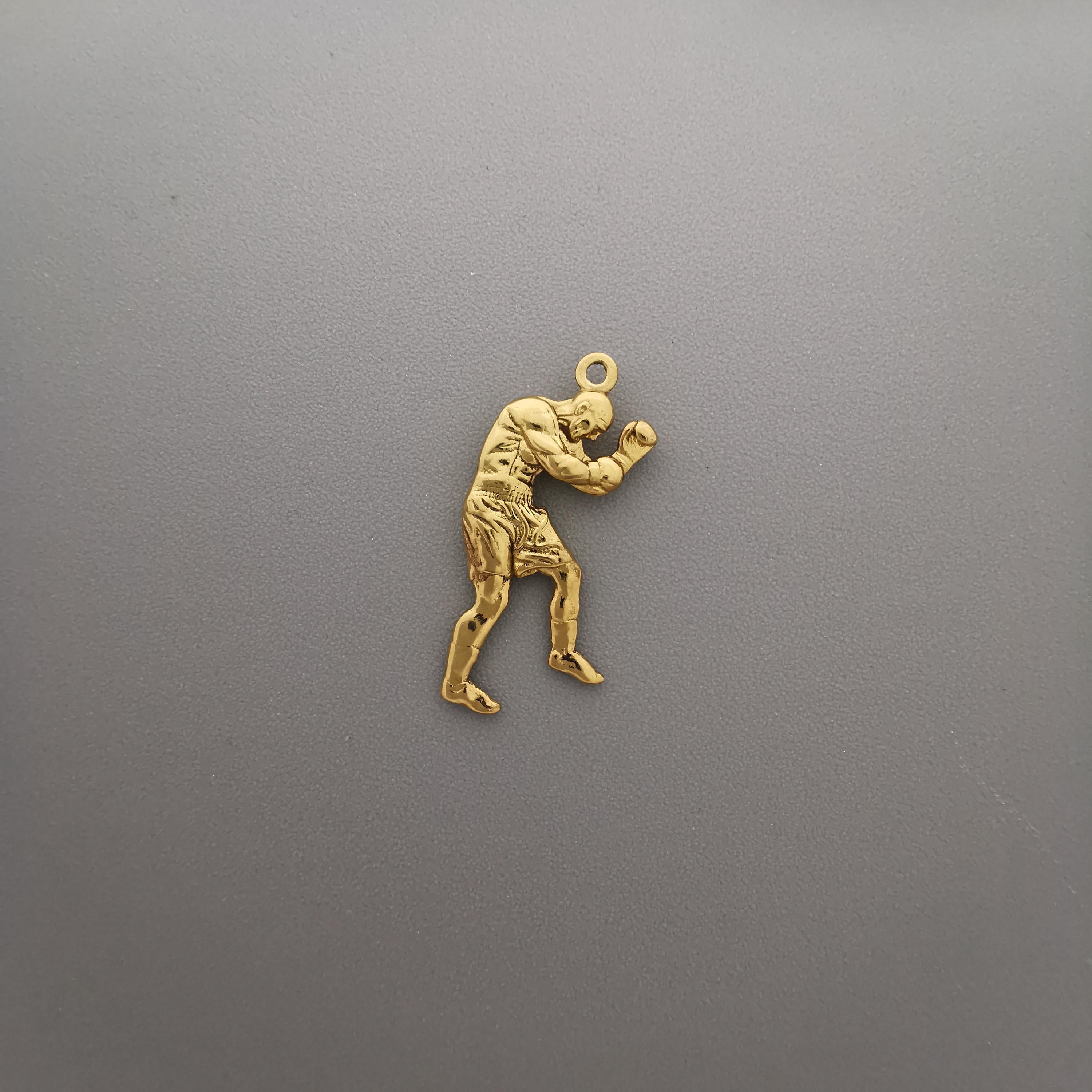 Boxing Pendant for Men – Gold-Plated 925 Silver Jewelry Gift – Sports Accessory for Fighters or Collectors – Necklace