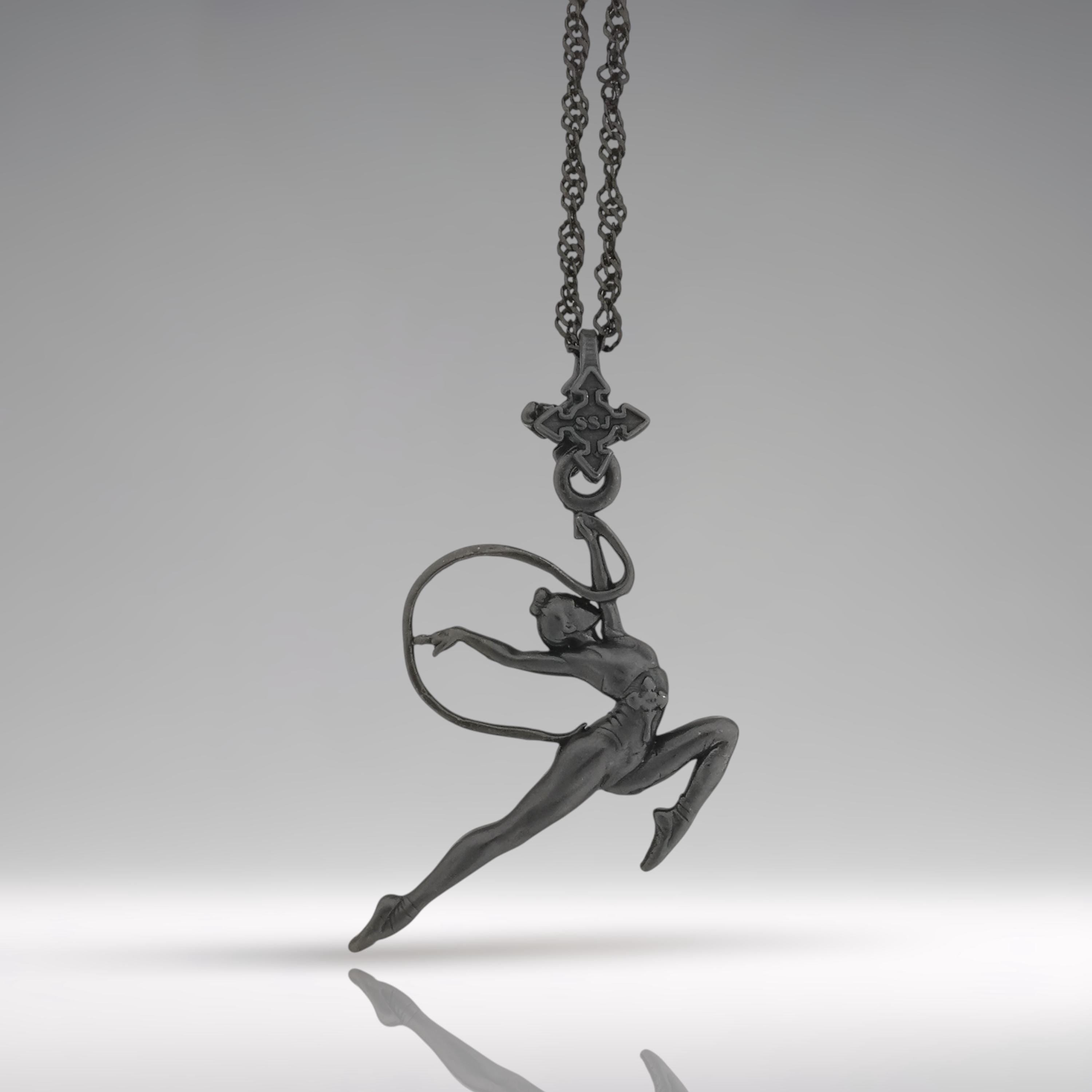Oxidized gymnastics pendant in 925 silver – expressive jewelry for rhythmic gymnasts, dancers, and young athletes with grace and strength.
🎁 Perfect gift for:
• Rhythmic gymnasts, performers, fans
• Girls, teen dancers, athletes
• Birthday, recital, performance gift