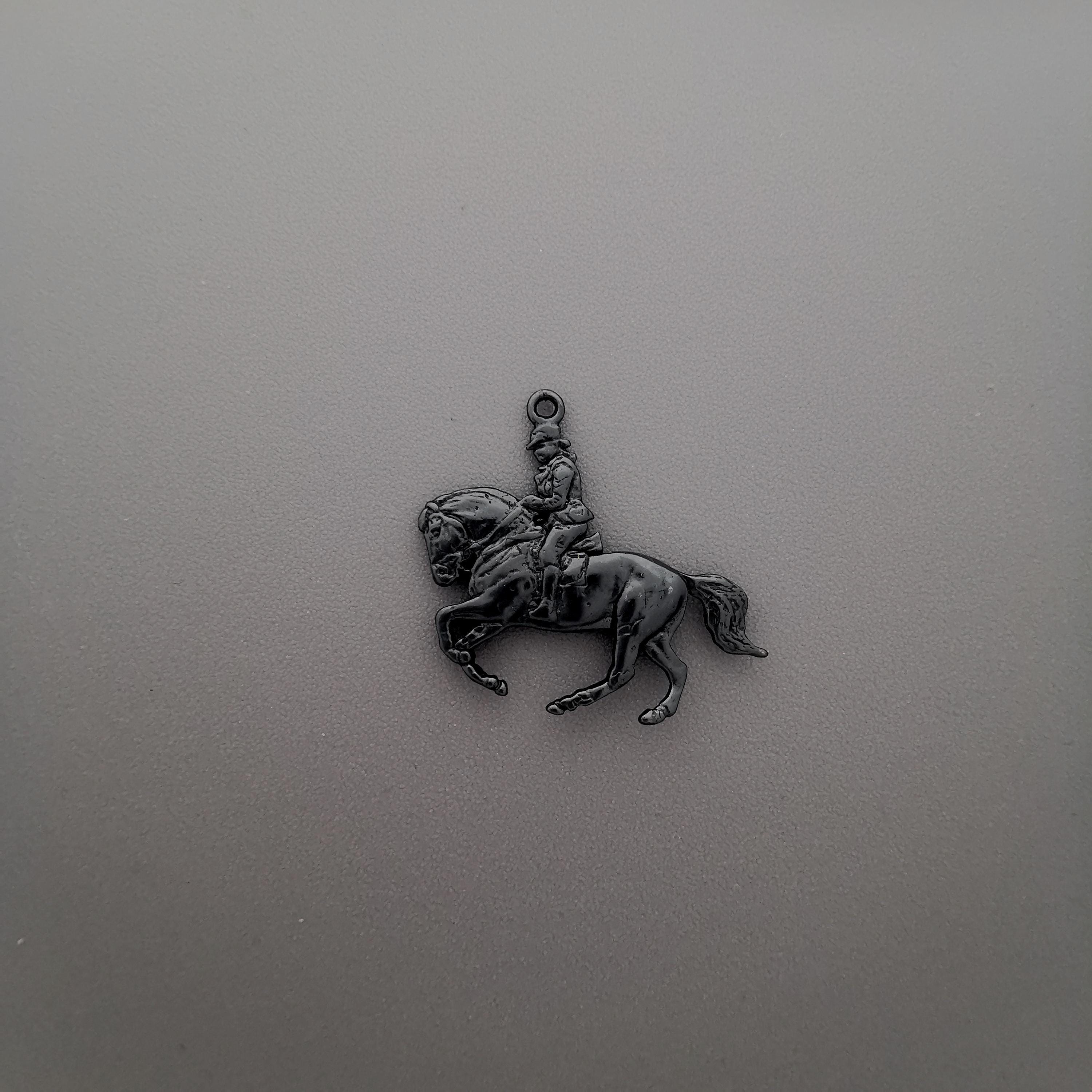 Dressage Jewelry Pendant for Men – Oxidized Black 925 Silver Gift – Equestrian Accessory for Riders and Horse Sport Lovers – Necklace