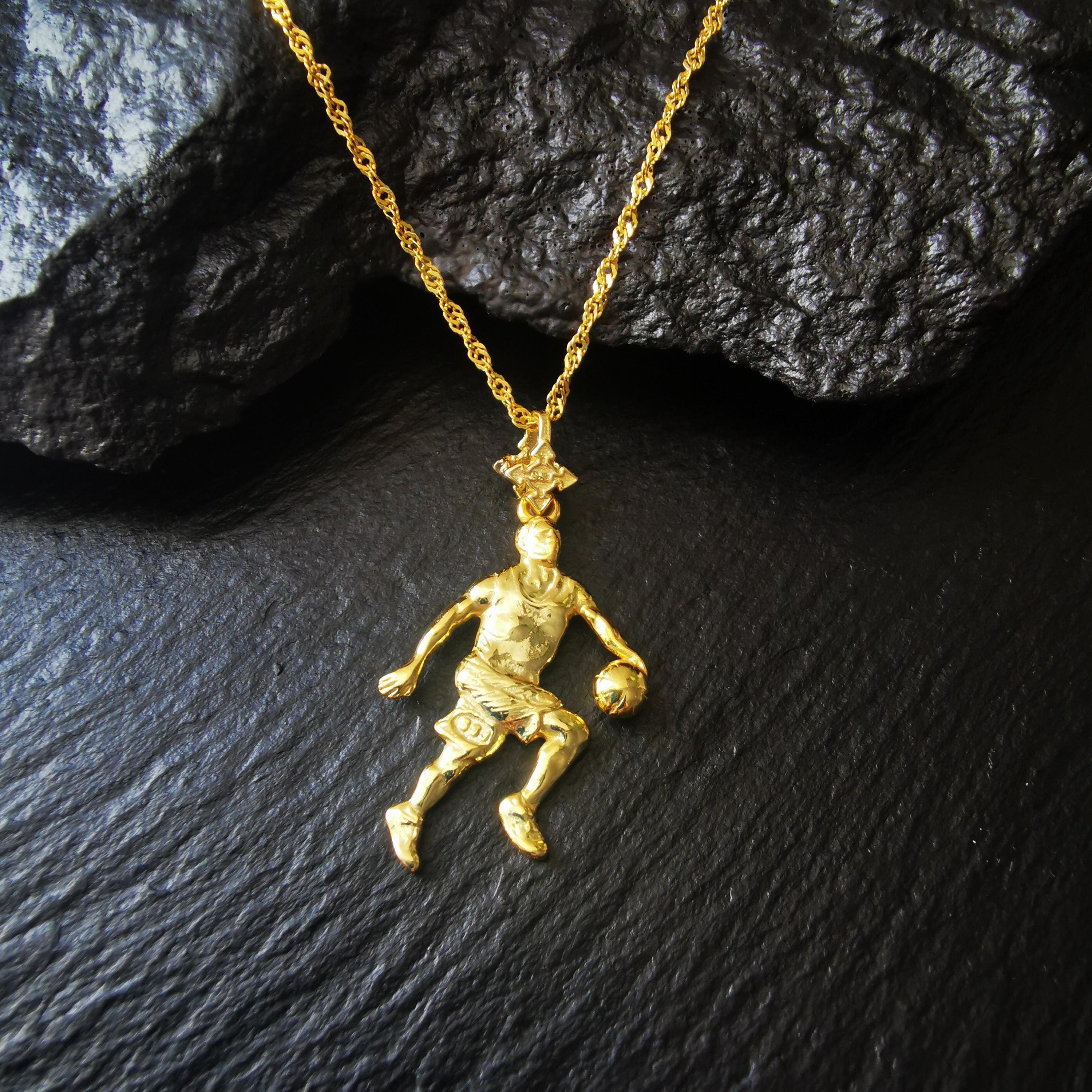 Basketball Jewelry Pendant for Men – Gold-Plated 925 Silver Gift – Bold Sports Accessory for Players and Collectors – Necklace