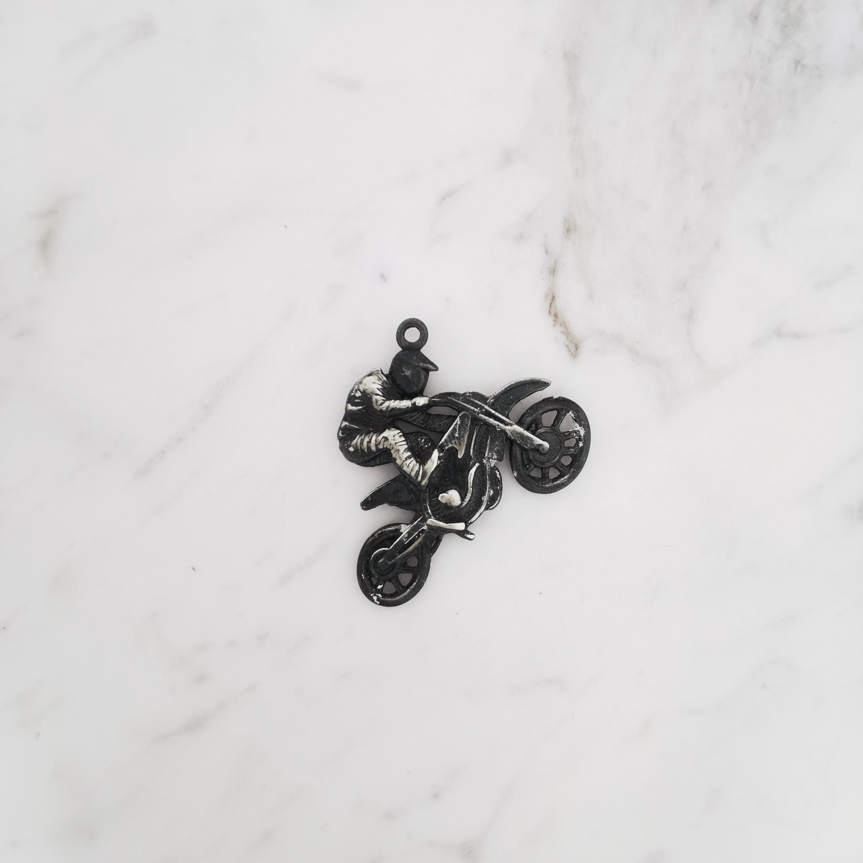 Motocross Jewelry Pendant for Men – Vintage Style 925 Silver Gift – Sports Accessory for Riders and Race Fans – Necklace
