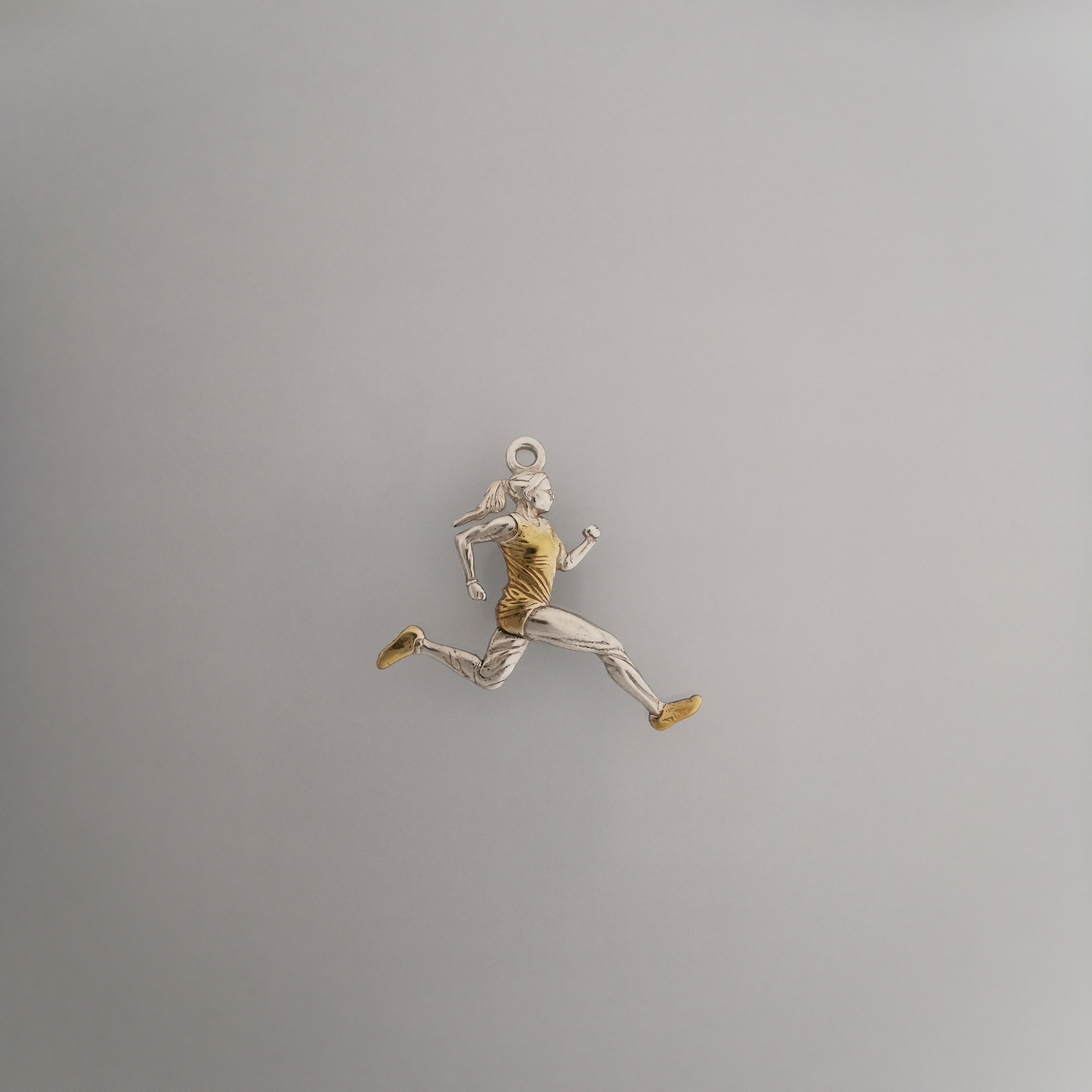 Running Jewelry for Women – Vintage Style 925 Silver Pendant – Motivational Necklace Gift for Runners and Fitness Lovers