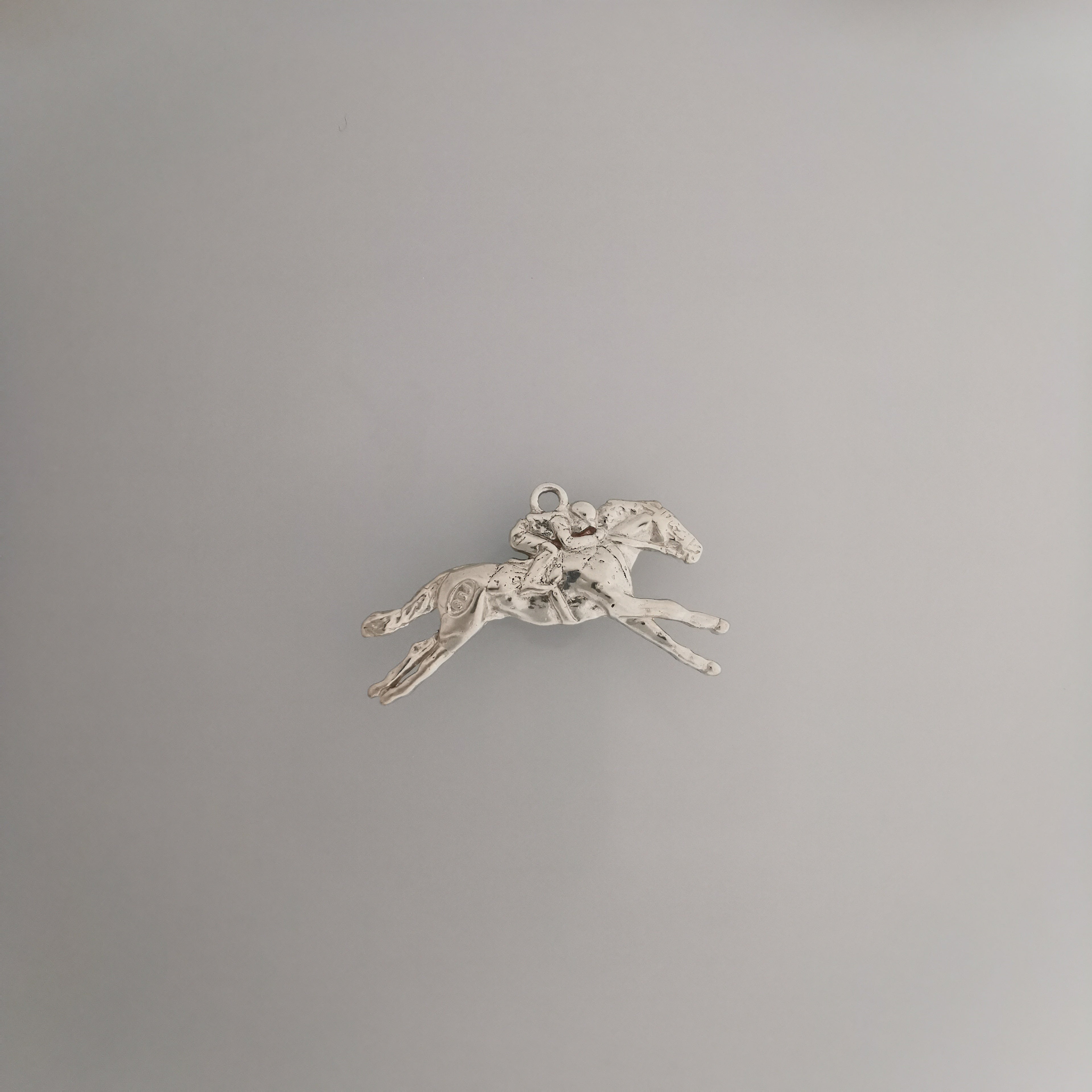 Horse Racing Jewelry Pendant for Men – Classic 925 Sterling Silver Gift – Handcrafted Sports Accessory for Riders – Necklace