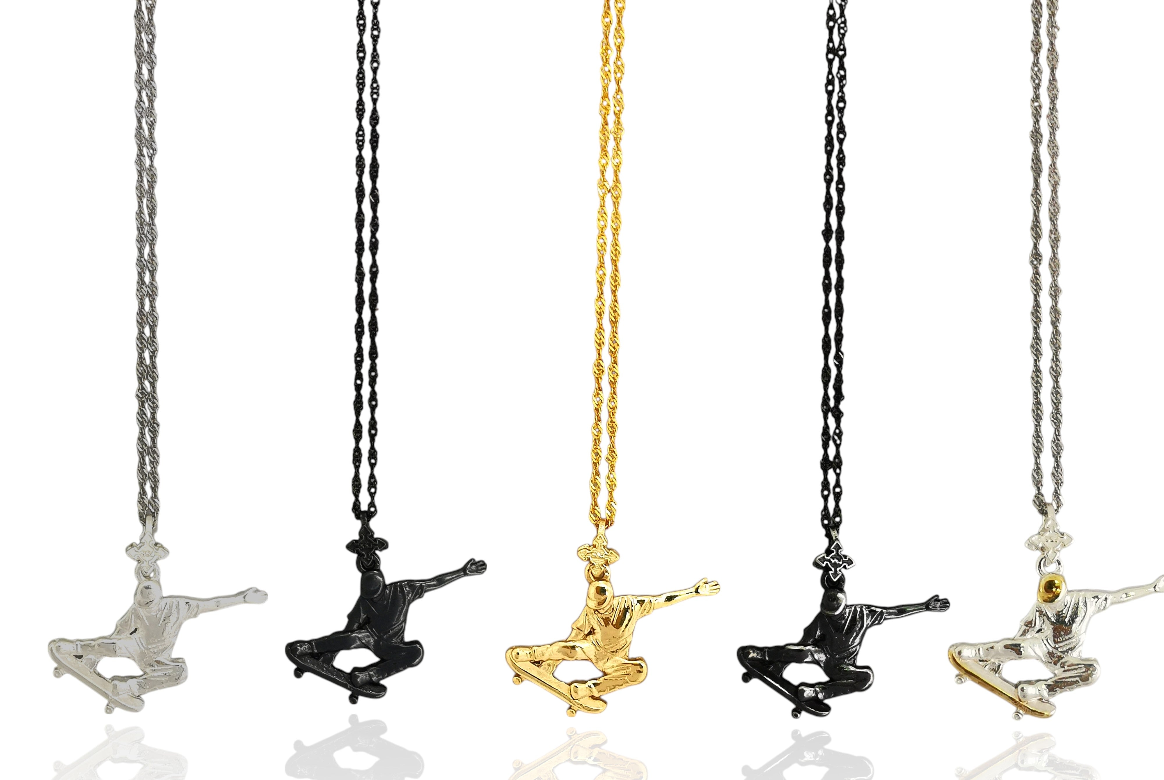 Skateboard Jewelry Pendant for Men – Silver with Gold Detail 925 Gift – Sports Accessory for Skaters and Teen Boys – Necklace