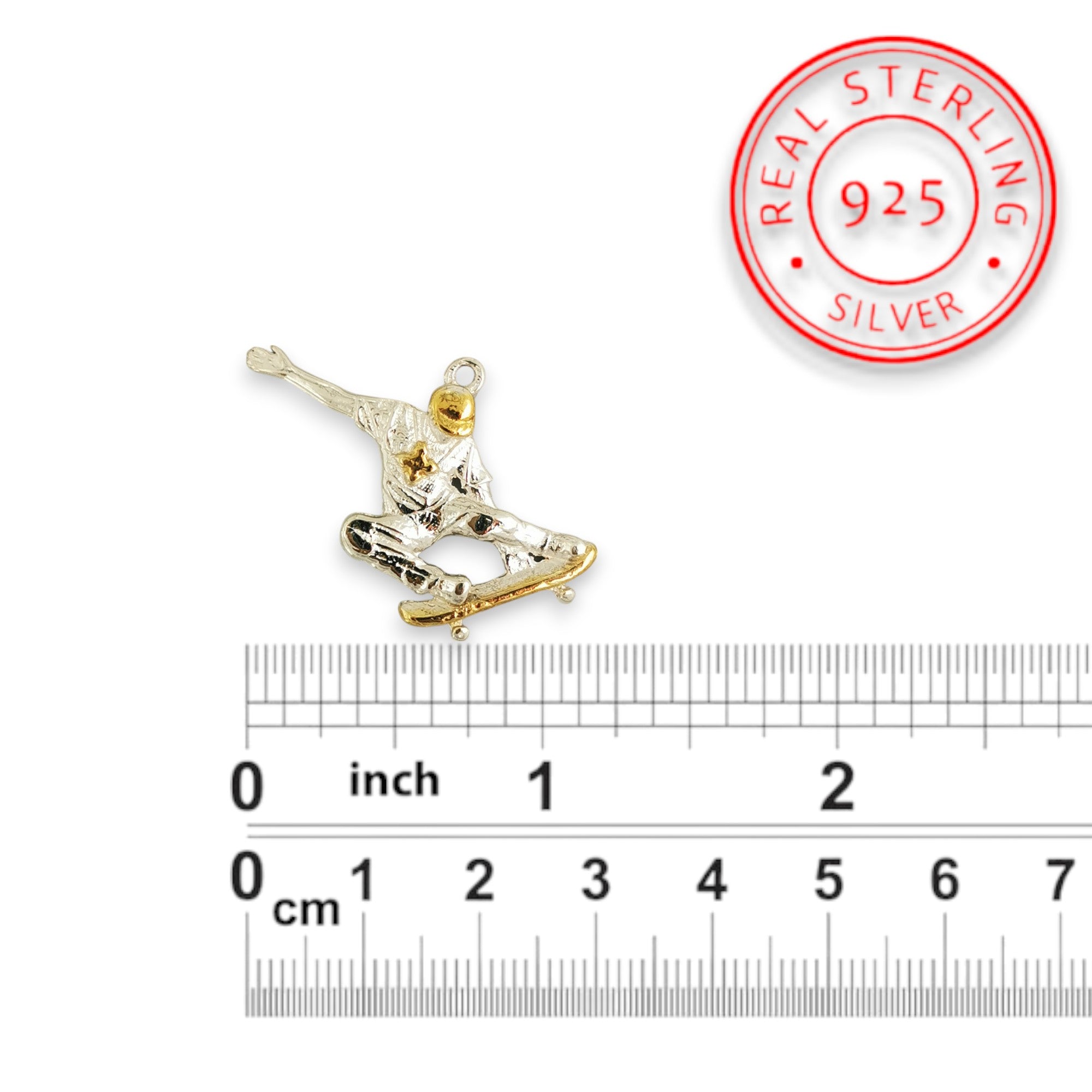 Skateboard Jewelry Pendant for Men – Silver with Gold Detail 925 Gift – Sports Accessory for Skaters and Teen Boys – Necklace