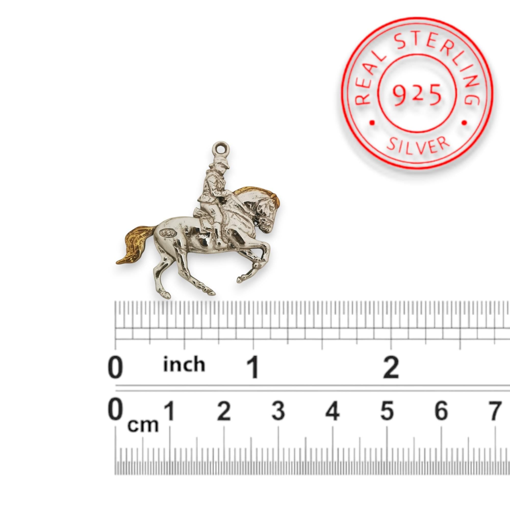 Dressage Jewelry Pendant for Men – Silver with Partial Gold Plating 925 Gift – Equestrian Accessory for Riders and Horse Sport – Necklace