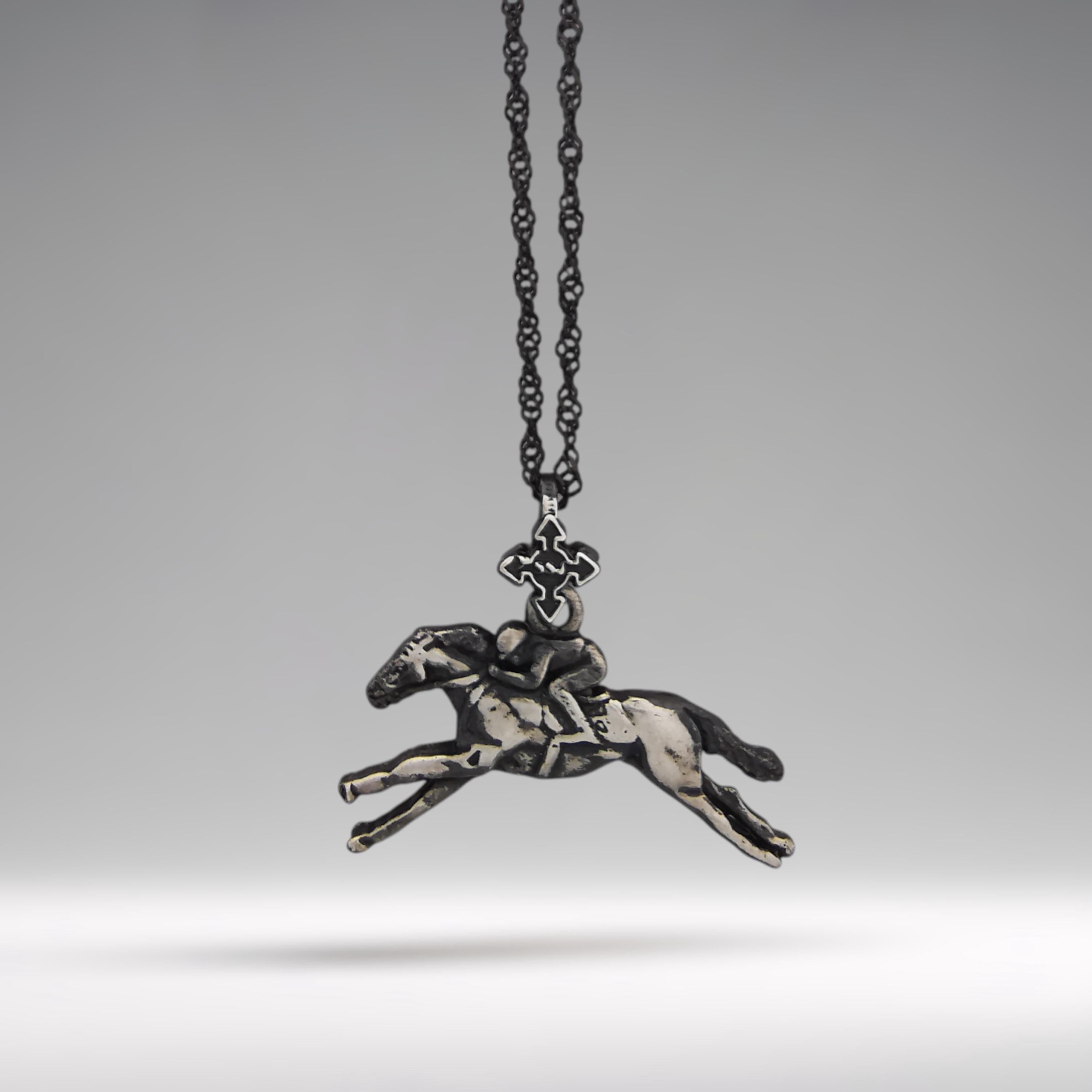 Horse Racing Jewelry Pendant for Men – Vintage Style 925 Silver Gift – Antiqued Sports Accessory for Riders – Handcrafted Necklace