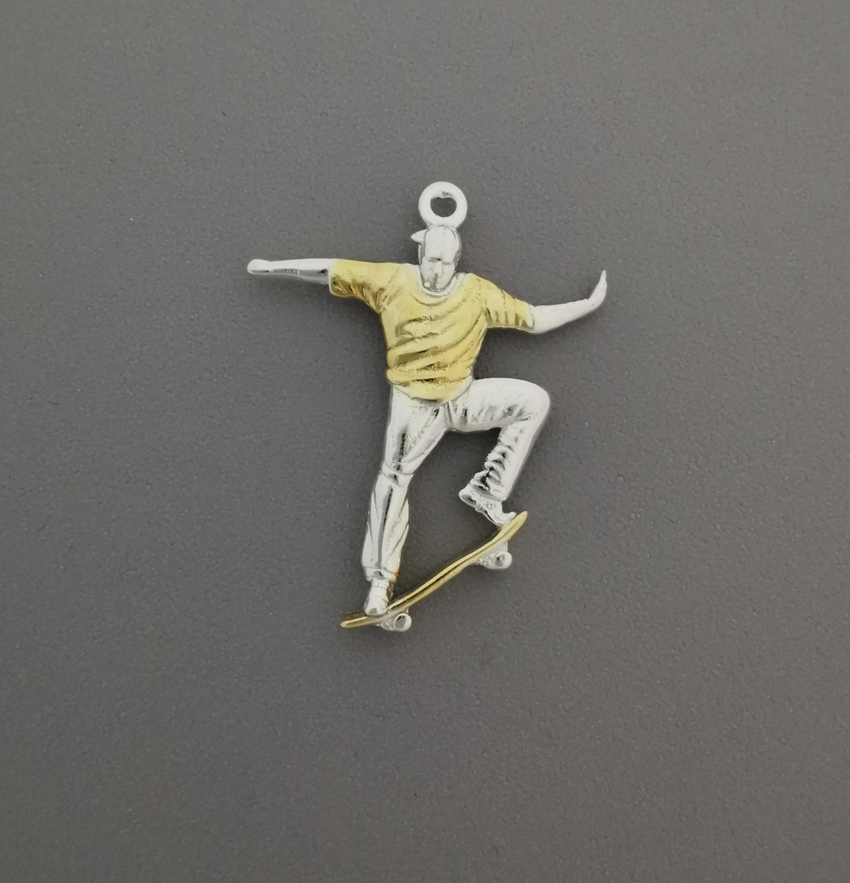 Skateboard Pendant for Men 925 Silver Jewelry Gold Detail Handcrafted Urban Style Gift for Skaters, Athletes & Street Culture Fans Necklace
