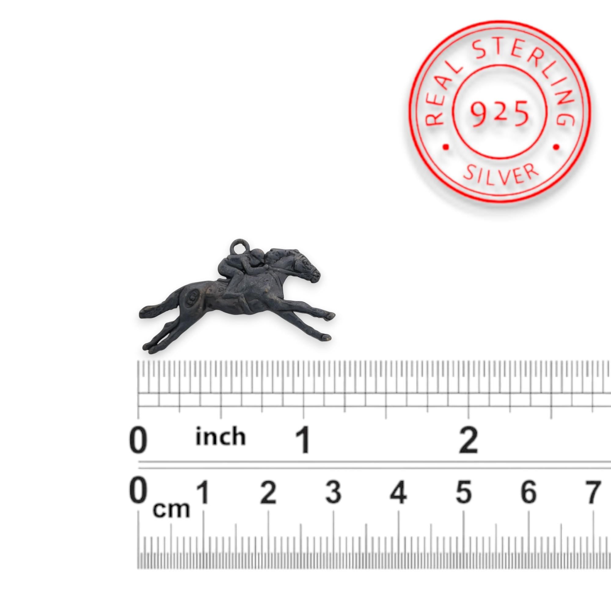 Horse Racing Jewelry Pendant for Men – Oxidized Black 925 Silver Gift – Bold Equestrian Sports Accessory for Riders – Necklace