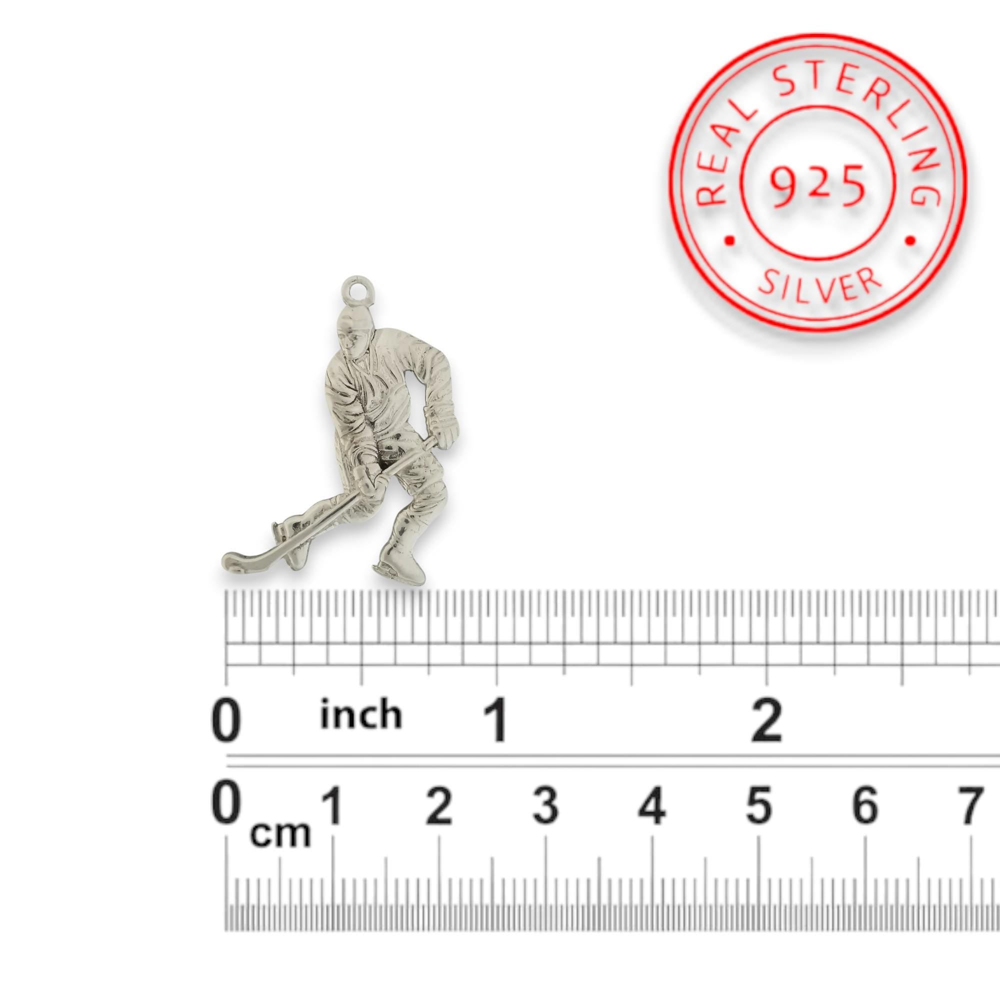 Ice Hockey Jewelry Pendant for Men – Classic Silver 925 Gift – Handcrafted Sports Accessory for Players and Coaches – Necklace