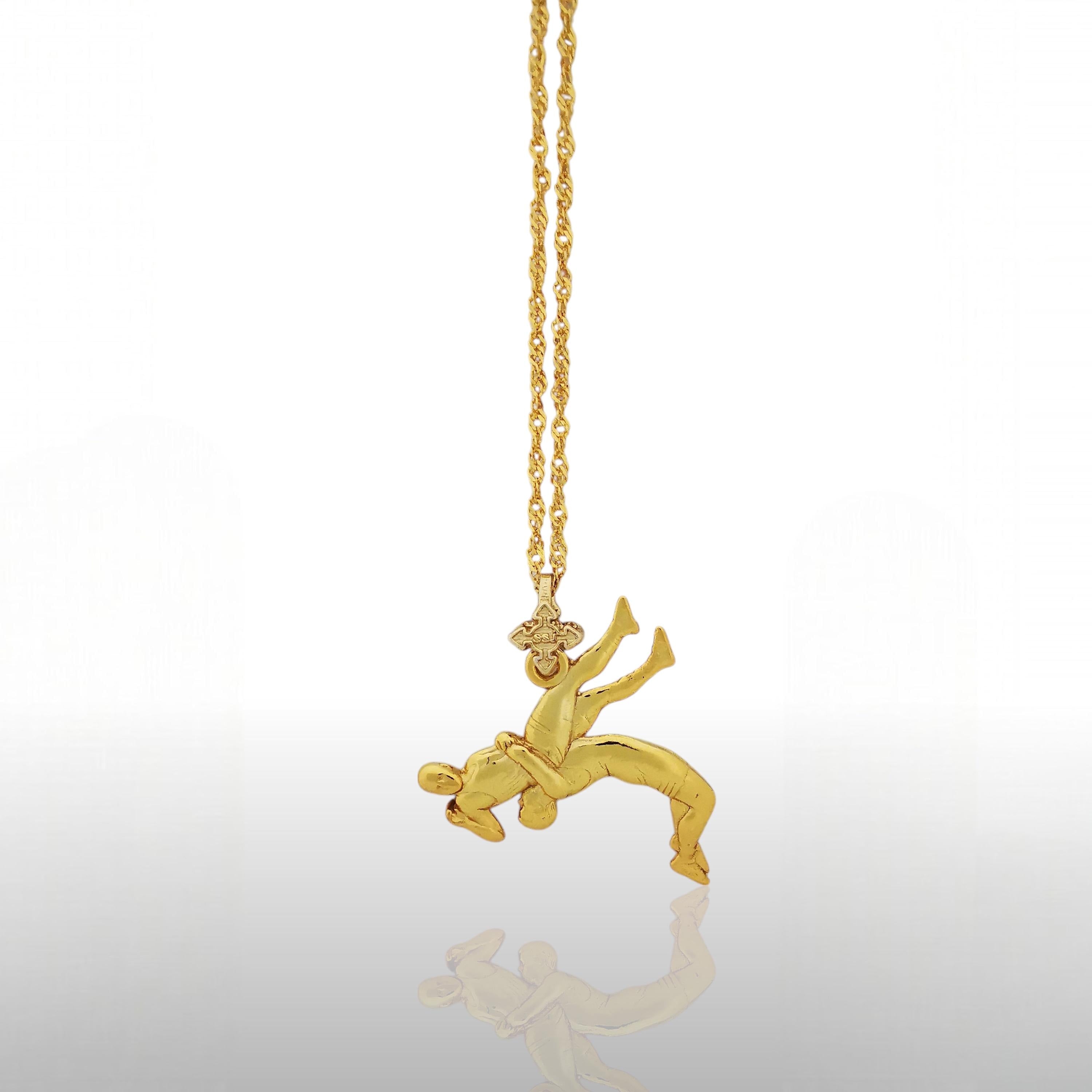 Wrestling Jewelry Pendant for Men – Gold-Plated 925 Silver Gift – Sports Accessory for Wrestlers, Coaches and Grappling Fans – Necklace