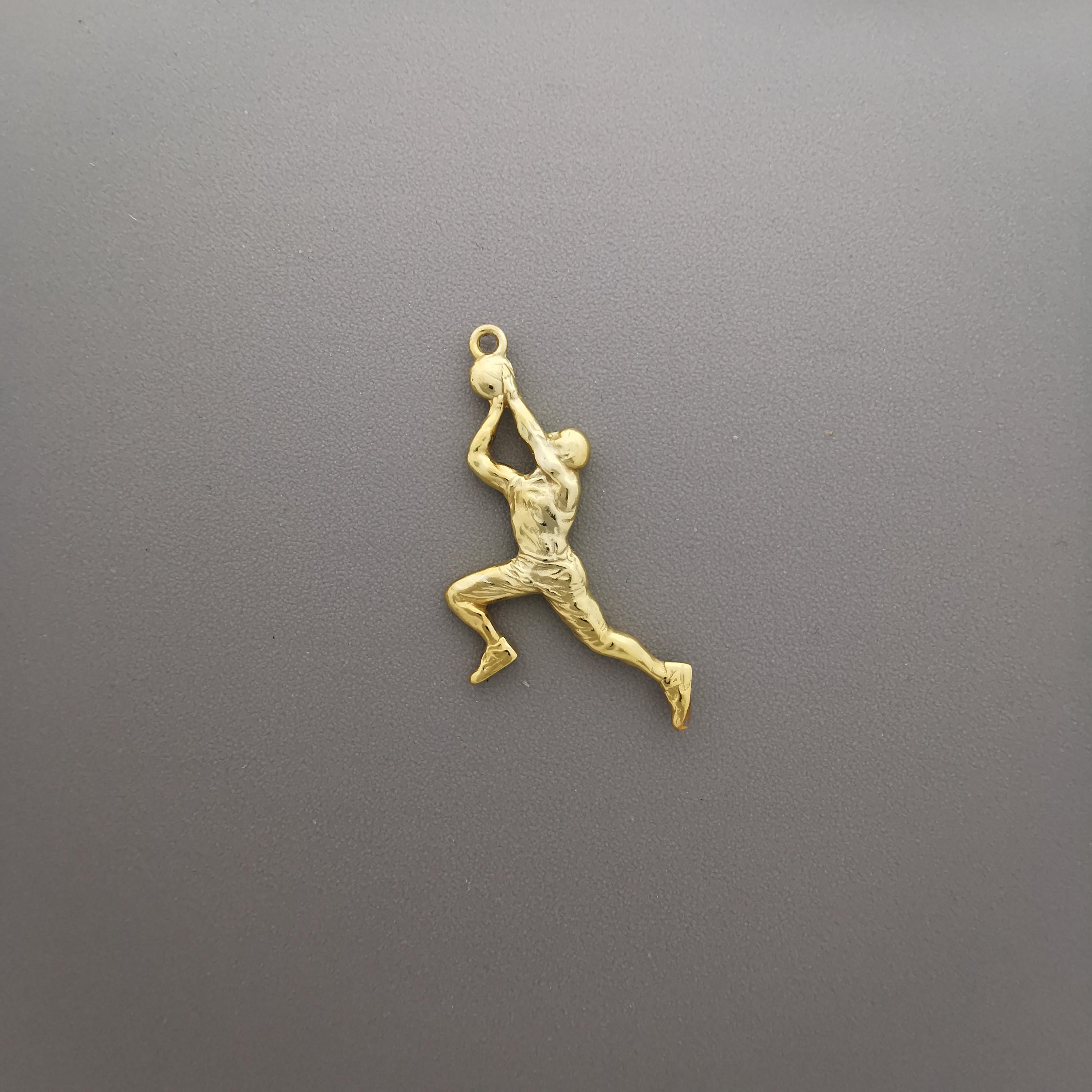 Basketball Jewelry Pendant for Men – Gold-Plated 925 Silver Gift – Luxurious Sports Accessory for Players and Coaches – Necklace