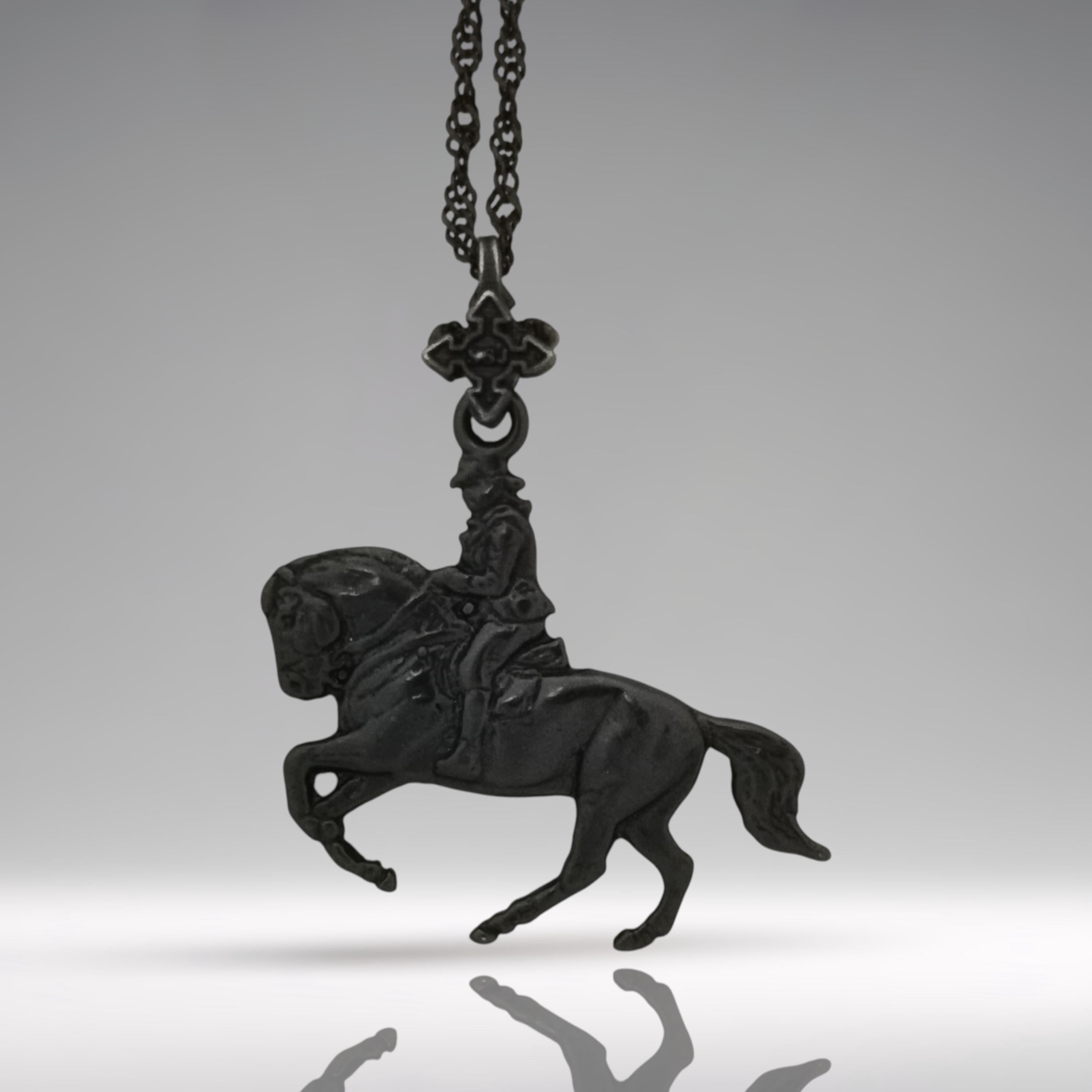 Dressage Jewelry Pendant for Men – Oxidized Black 925 Silver Gift – Equestrian Accessory for Riders and Horse Sport Lovers – Necklace