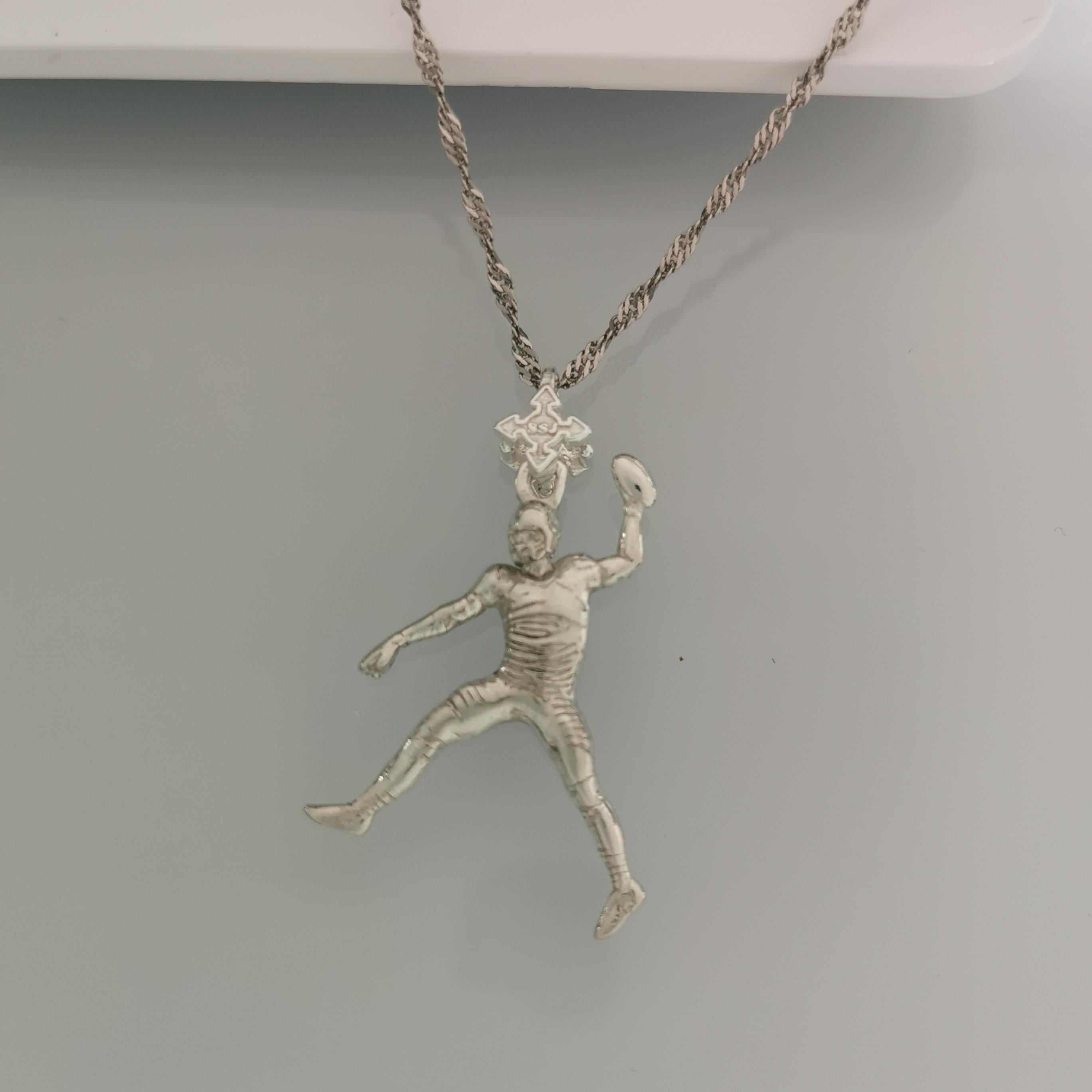 American Football Jewelry Pendant for Men – Classic Silver 925 Gift for Players, Athletes & Fans – Handcrafted Sports Necklace for Game Day