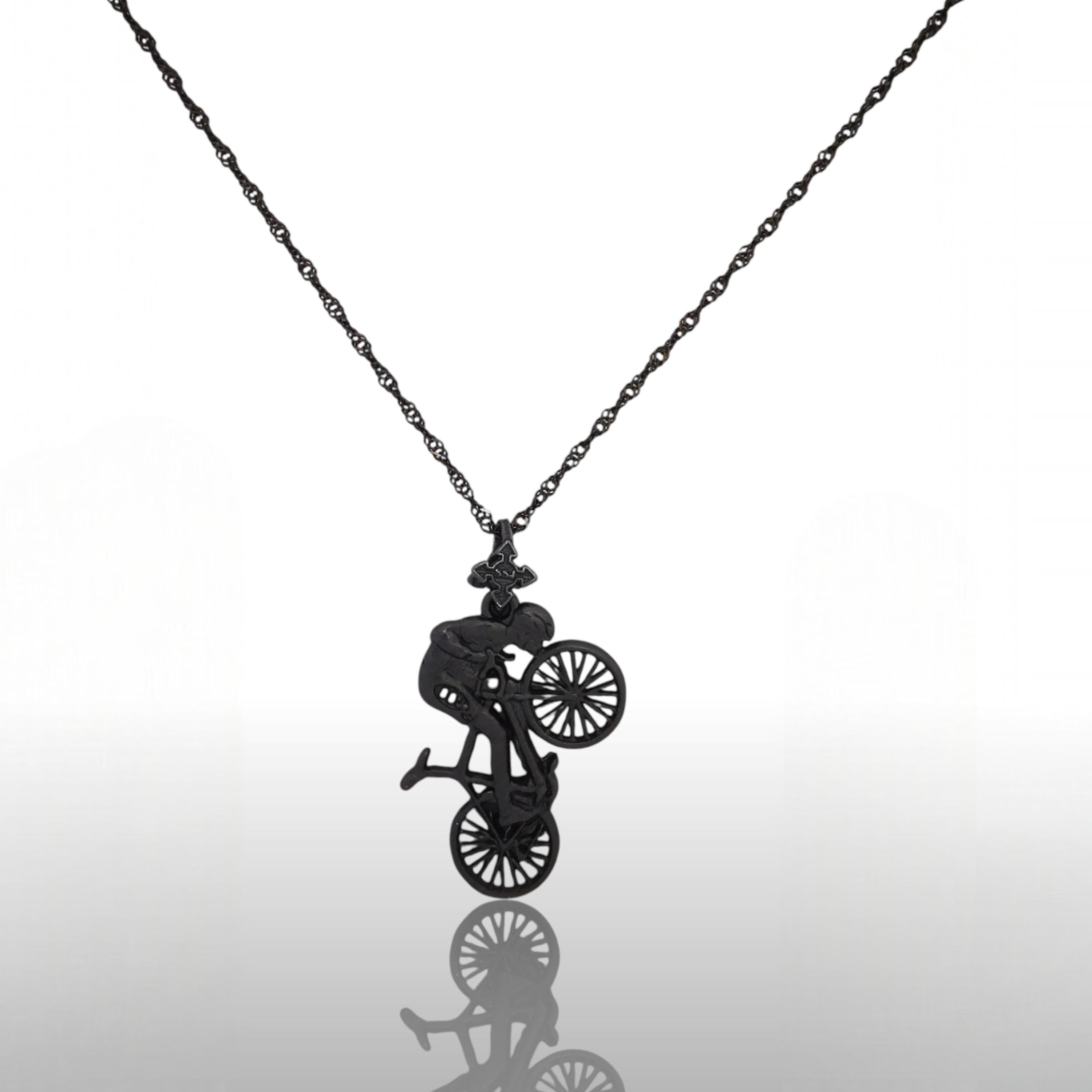 Cycling Jewelry Pendant for Men – Black Oxidized 925 Silver Gift – Handcrafted Sports Accessory for Cyclists and Athletes – Necklace