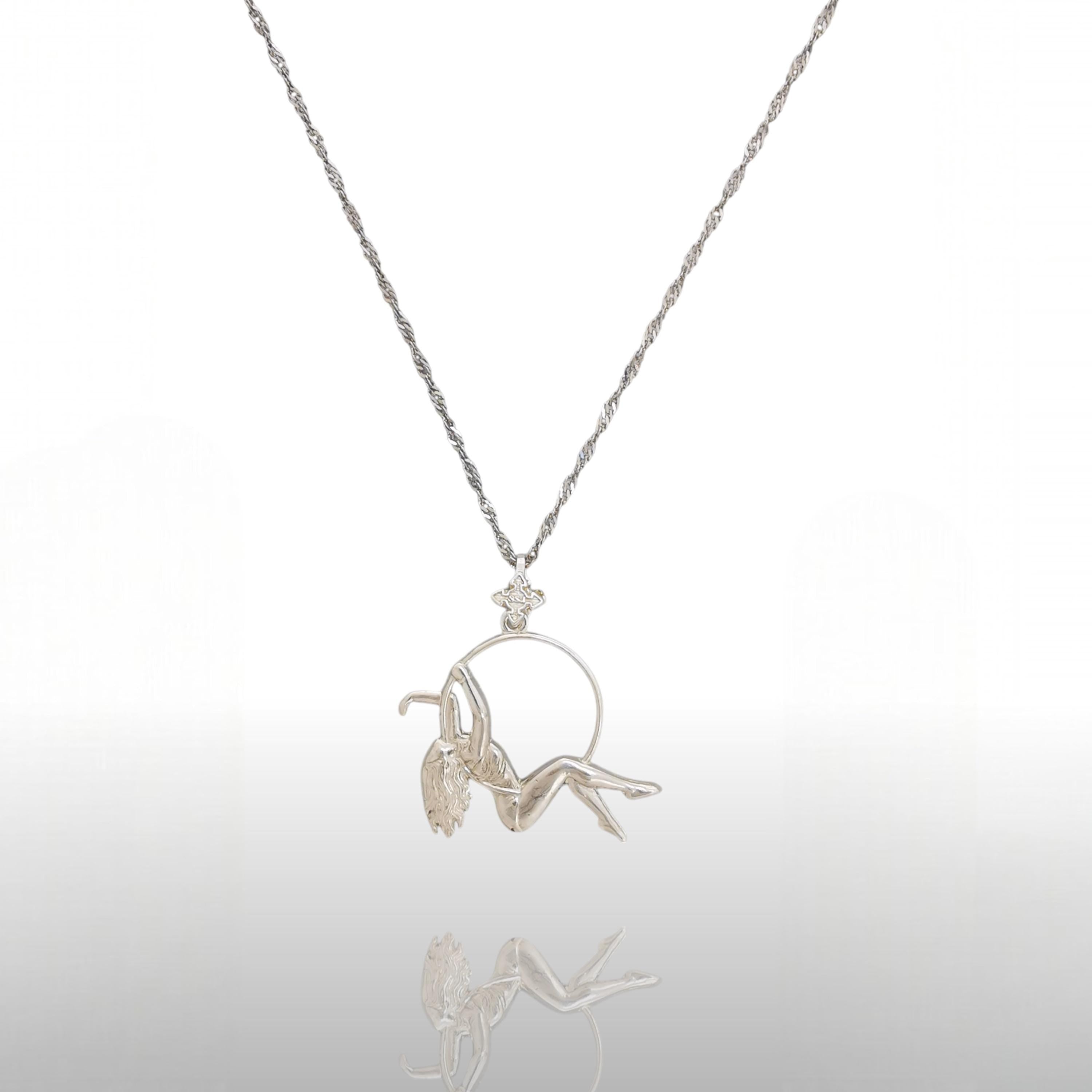 Aerial Hoop Jewelry Pendant for Women – Classic 925 Silver Gift – Elegant Sports Accessory for Movement Lovers – Necklace