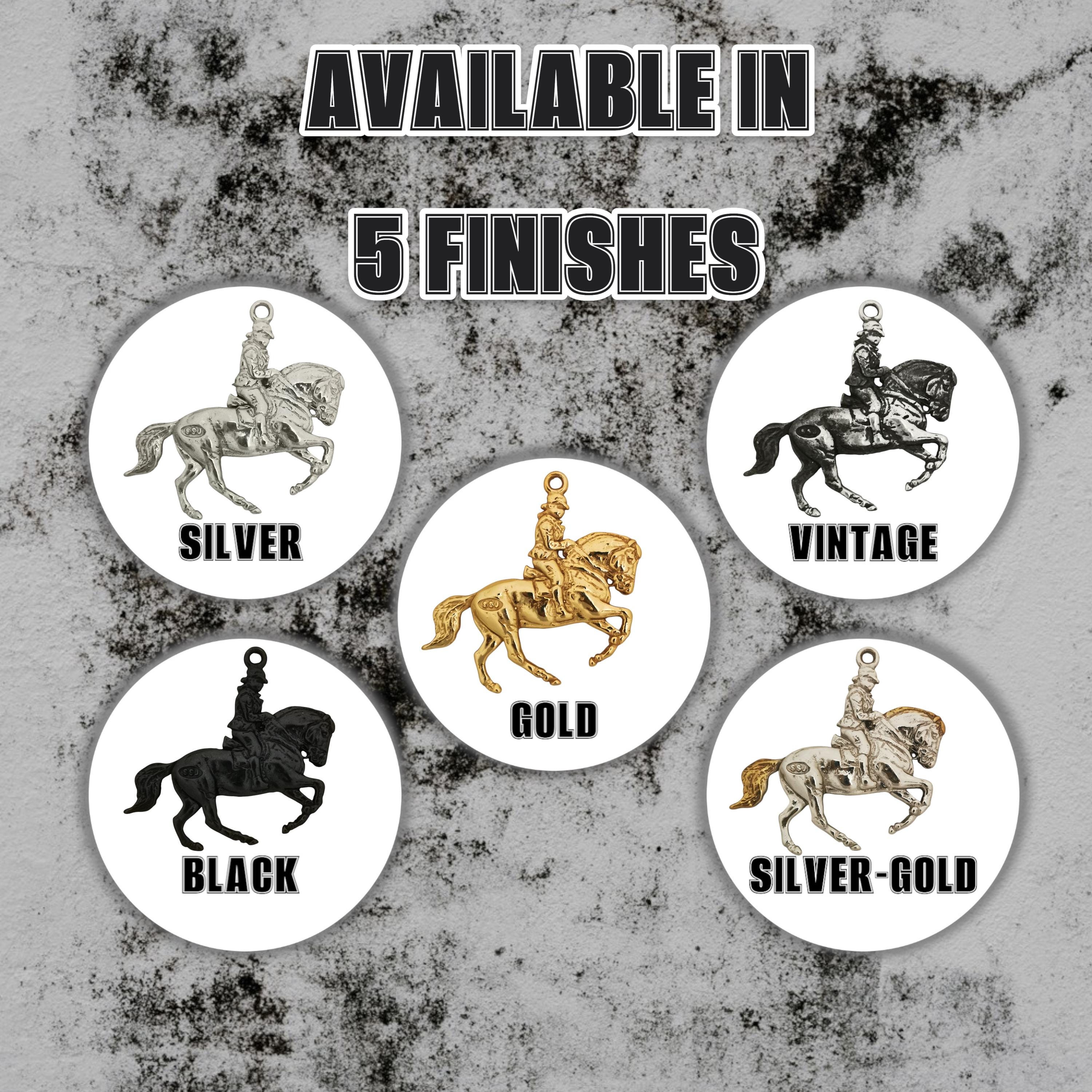 Dressage Jewelry Pendant for Men – Silver with Partial Gold Plating 925 Gift – Equestrian Accessory for Riders and Horse Sport – Necklace