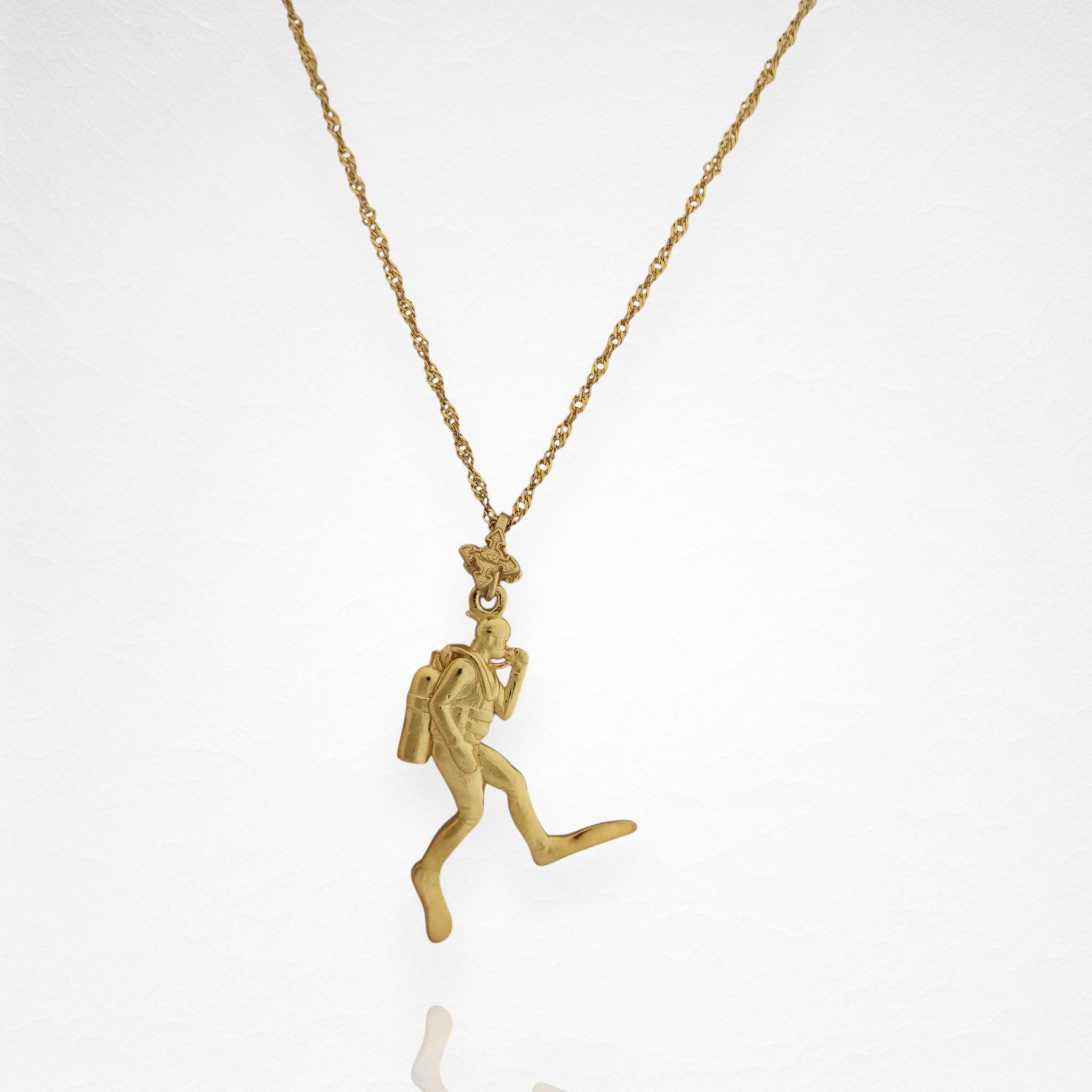 Scuba Diving Jewelry Pendant for Men and Women, Gold-Plated 925 Silver Gift – Handcrafted Diver Charm for Ocean Lovers & Athletes – Necklace