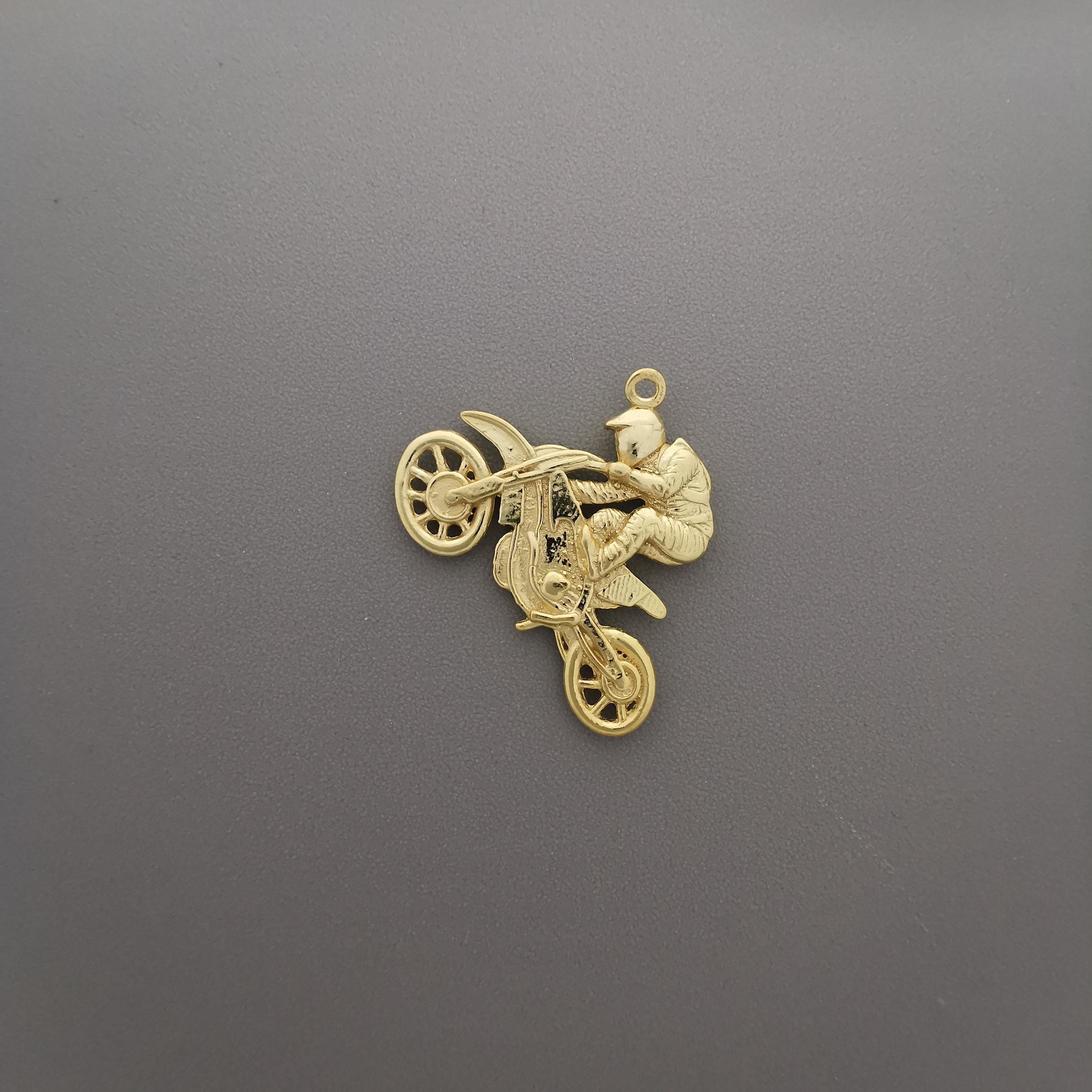 Motocross Jewelry Pendant for Men – Gold-Plated 925 Silver Gift – Luxurious Sports Accessory for Riders and Collectors – Necklace