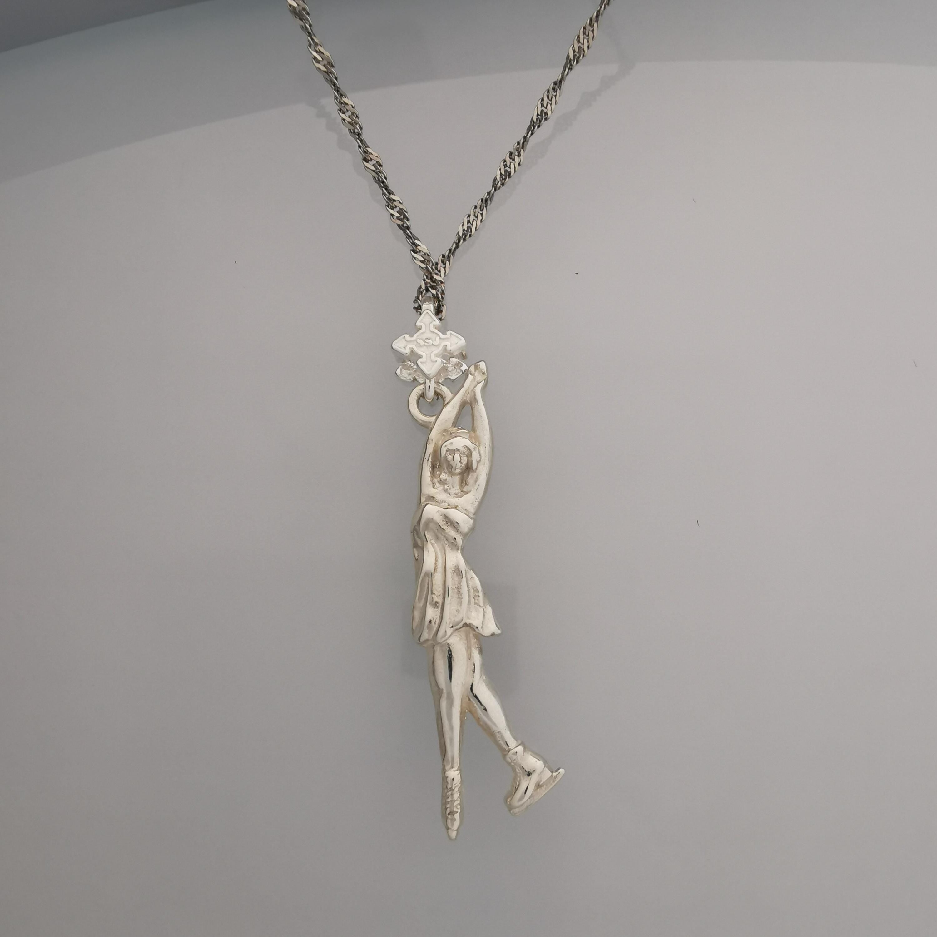 Figure Skating Jewelry Pendant for Women – Classic Silver 925 Gift – Handcrafted Sports Charm for Skaters & Girls – Necklace