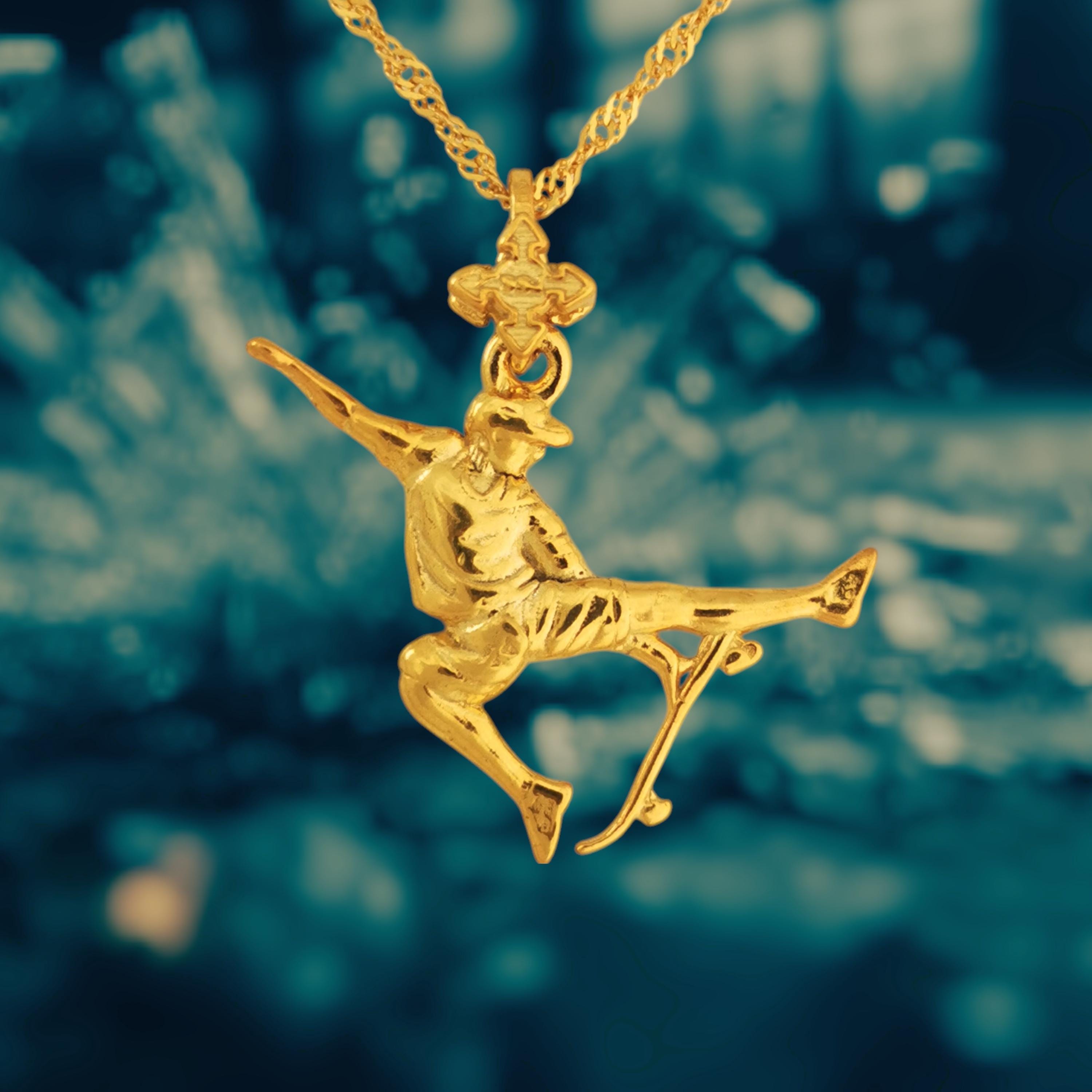 Skateboarding Jewelry Pendant for Men and Teen Boys – Gold-Plated 925 Silver Gift – Handcrafted Street Sports Accessory – Necklace