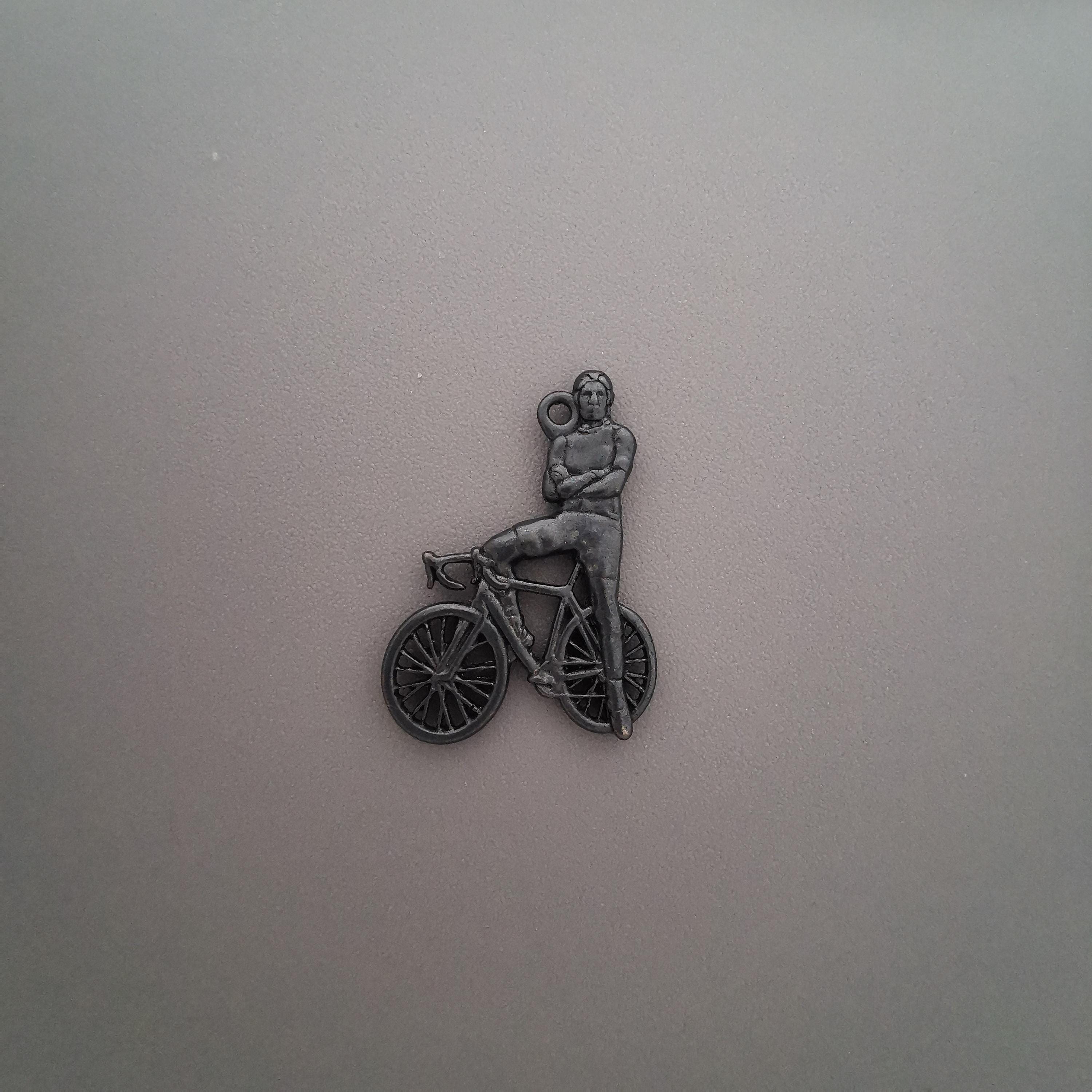 Cycling Jewelry Pendant for Men – Oxidized Black 925 Silver Gift – Sports Accessory for Urban Cyclists and Strong-Willed Riders – Necklace