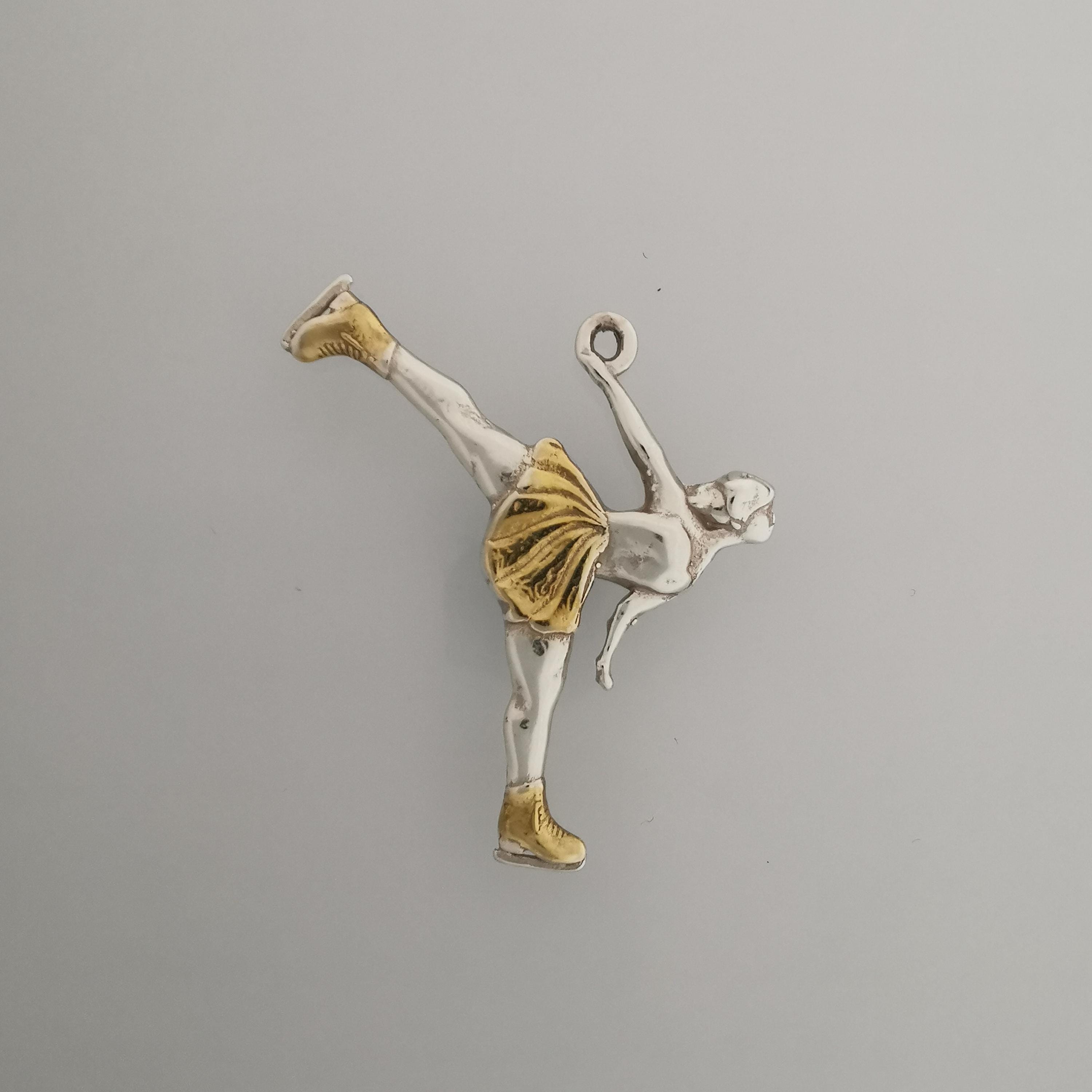 Figure Skating Jewelry Pendant for Women – 925 Silver with Partial Gold Plating – Handcrafted Sports Accessory for Teens – Necklace