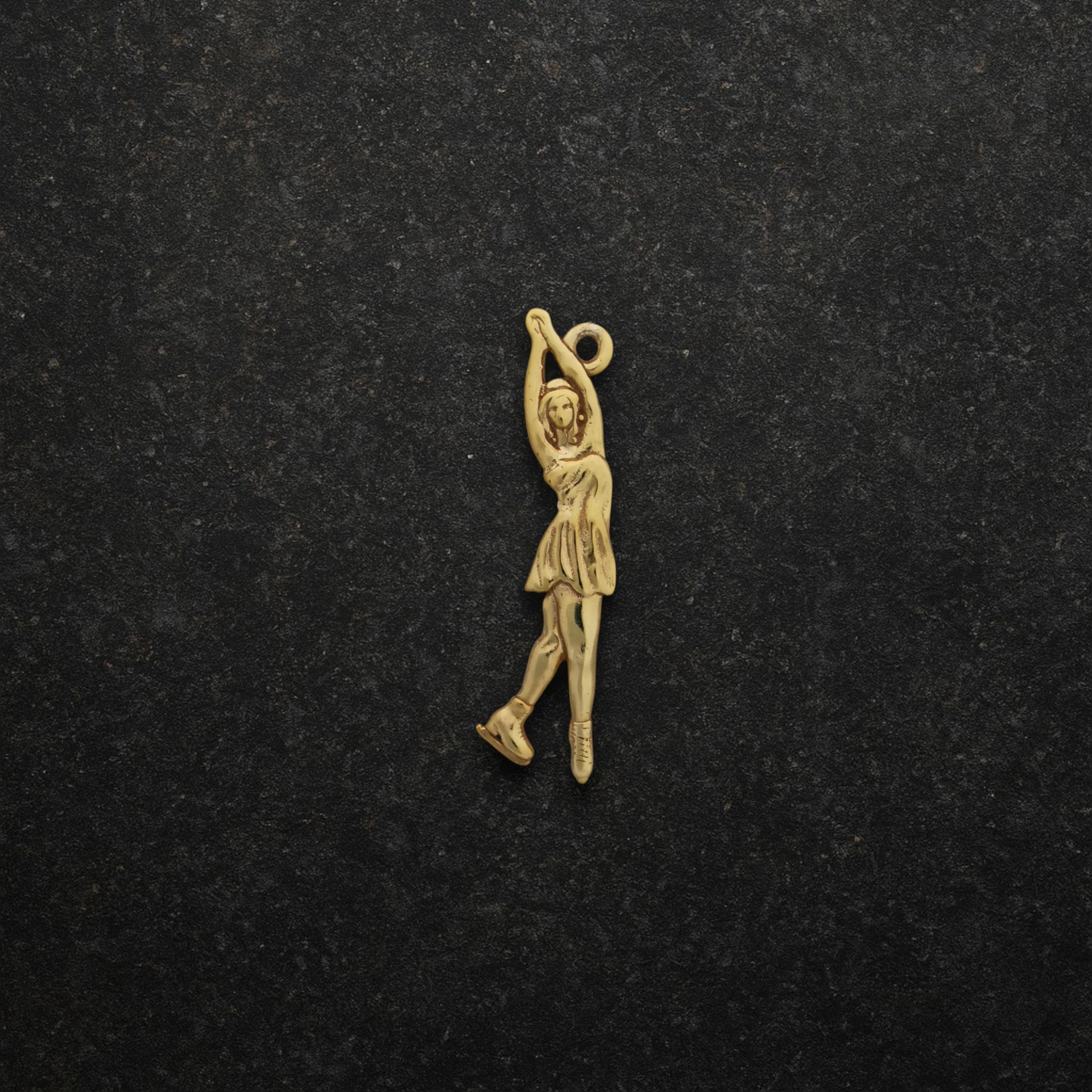 Figure Skating Jewelry Pendant for Girls – Gold-Plated 925 Silver Gift – Sports Charm for Skaters, Coaches & Fans – Necklace