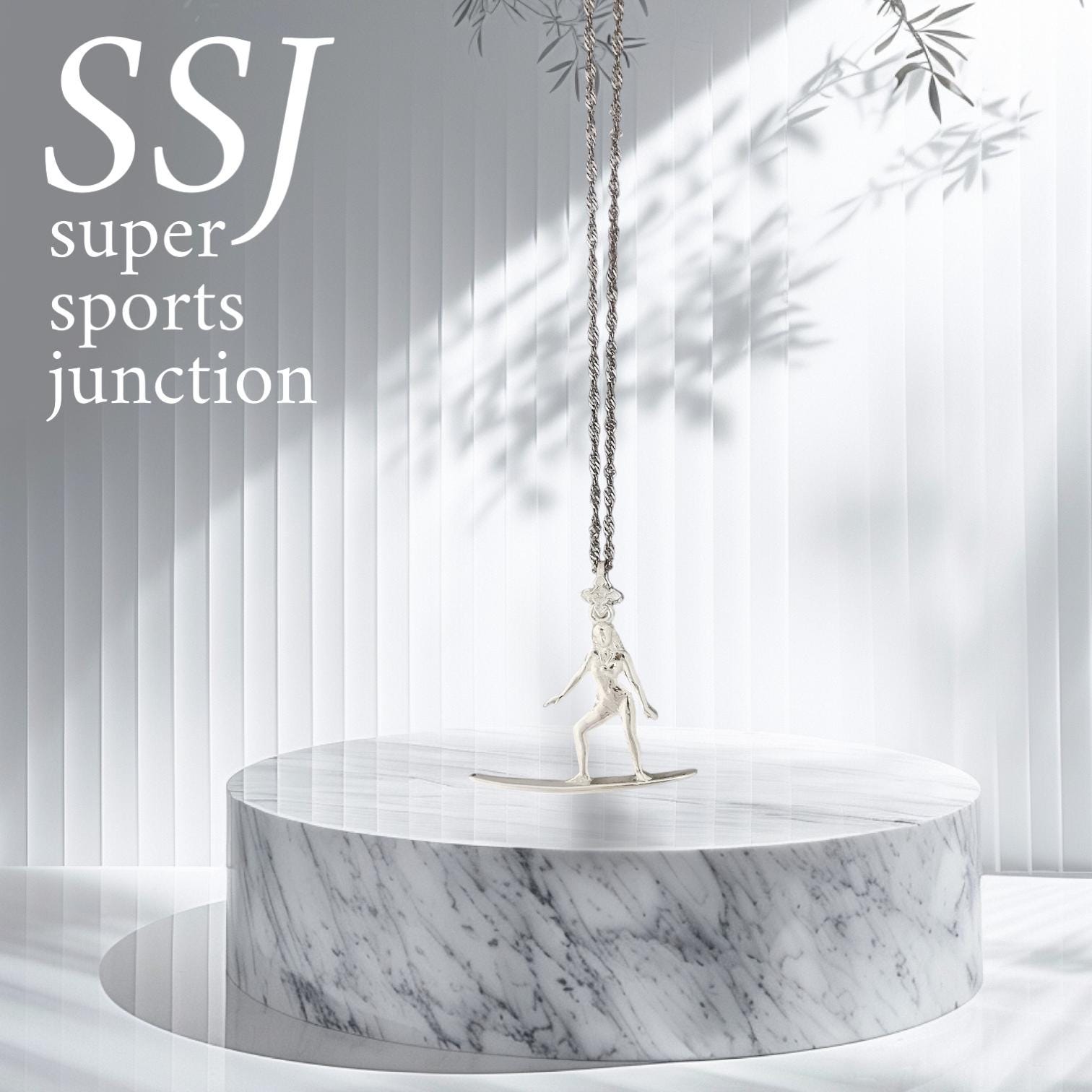 Surfing Woman Necklace – Classic 925 Silver Pendant – Beach-Inspired Jewelry Gift for Surfer Girls and Ocean Spirits