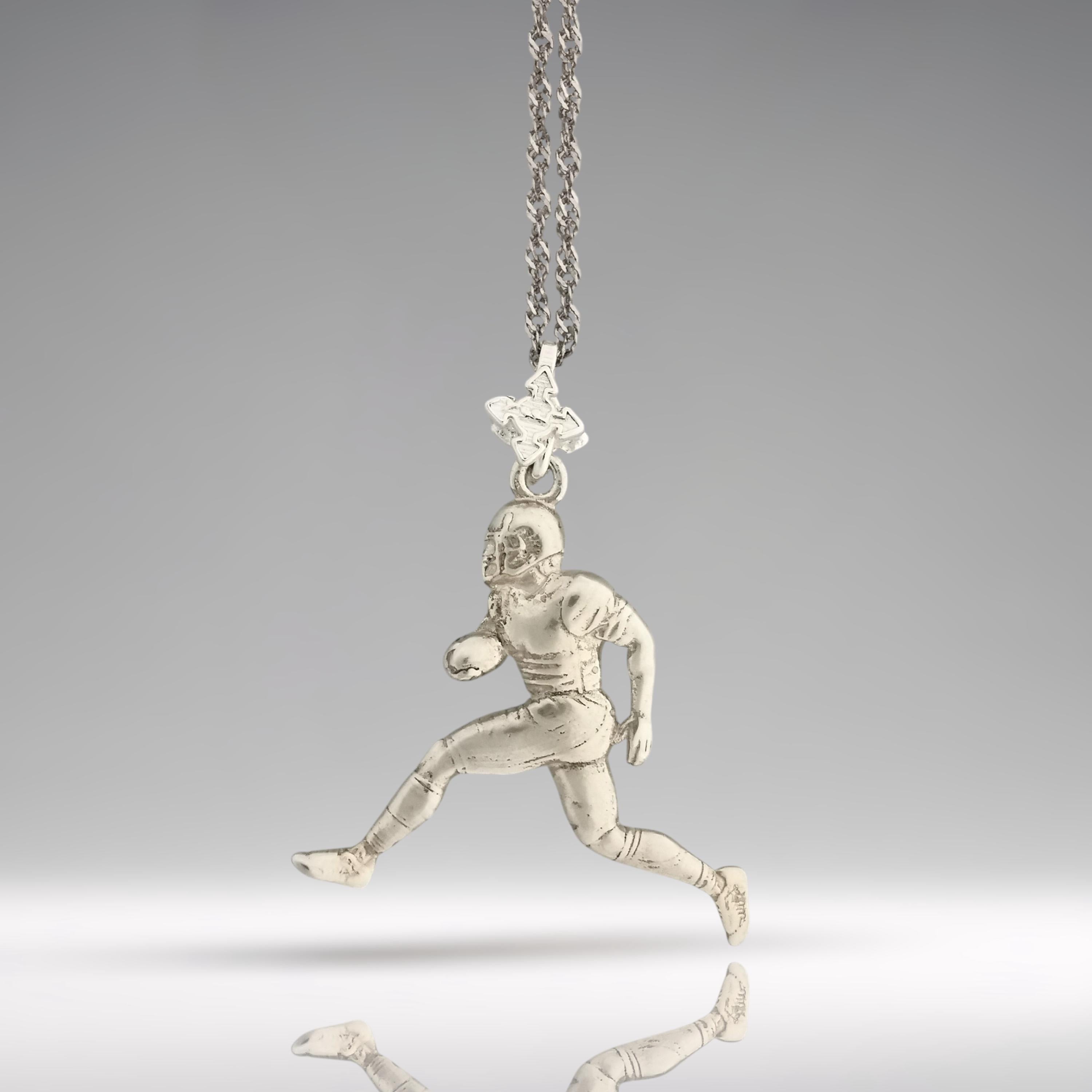 American Football Jewelry Pendant for Men – Classic Silver 925 Gift – Handcrafted Sports Accessory for Players and Sports Lovers – Necklace